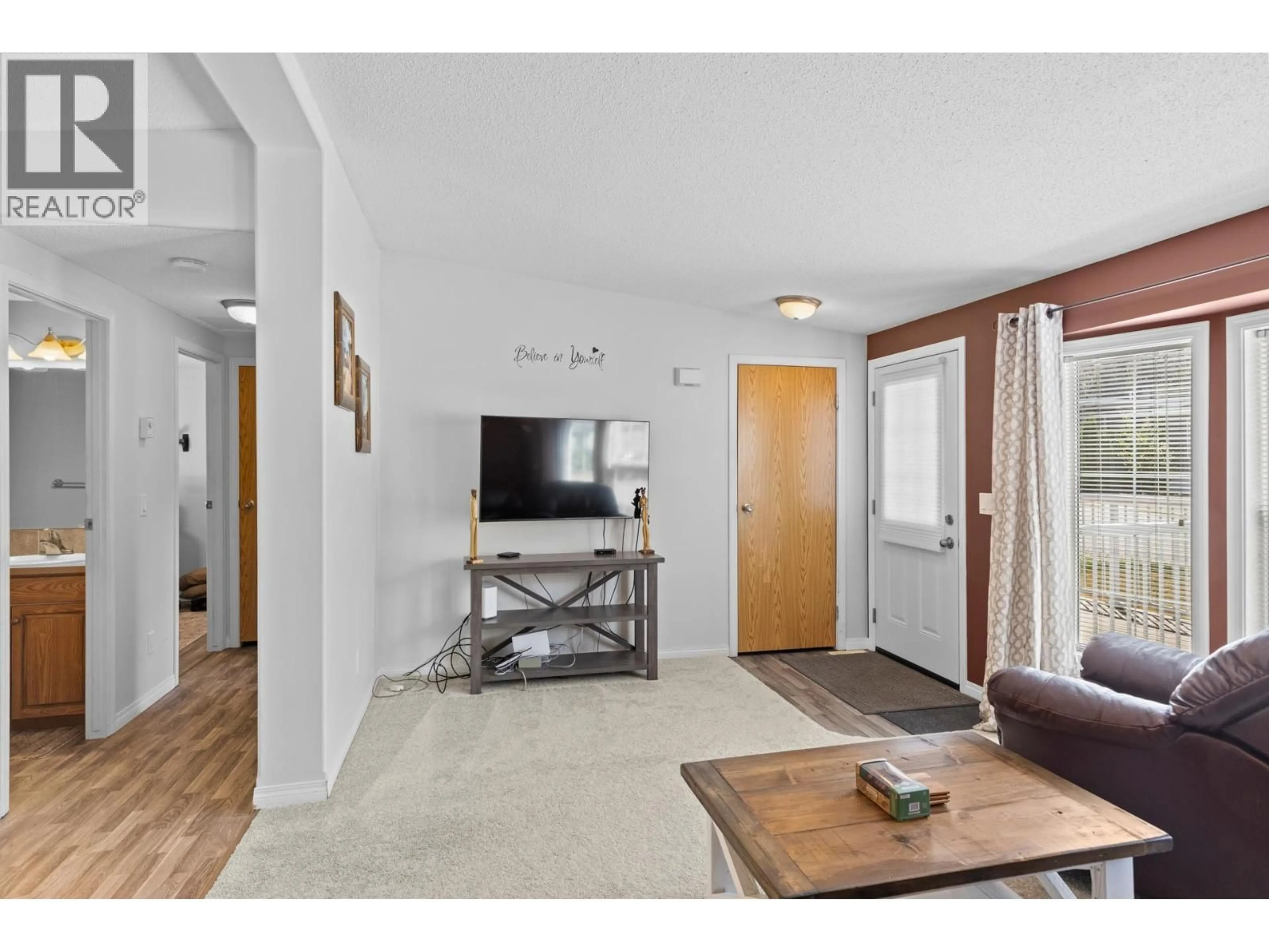 Indoor entryway for 46 - 610 KATHERINE ROAD, West Kelowna British Columbia V1Z3G2