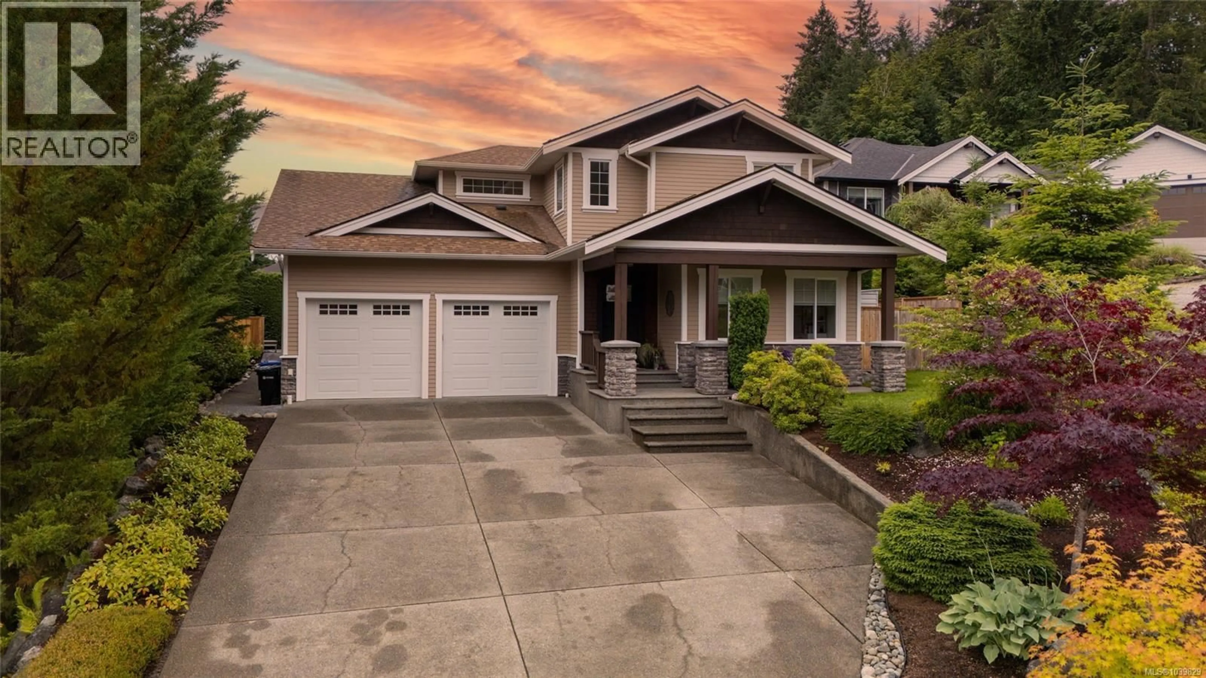 Home with vinyl exterior material, street for 2554 STUBBS ROAD, Mill Bay British Columbia V8H1H6