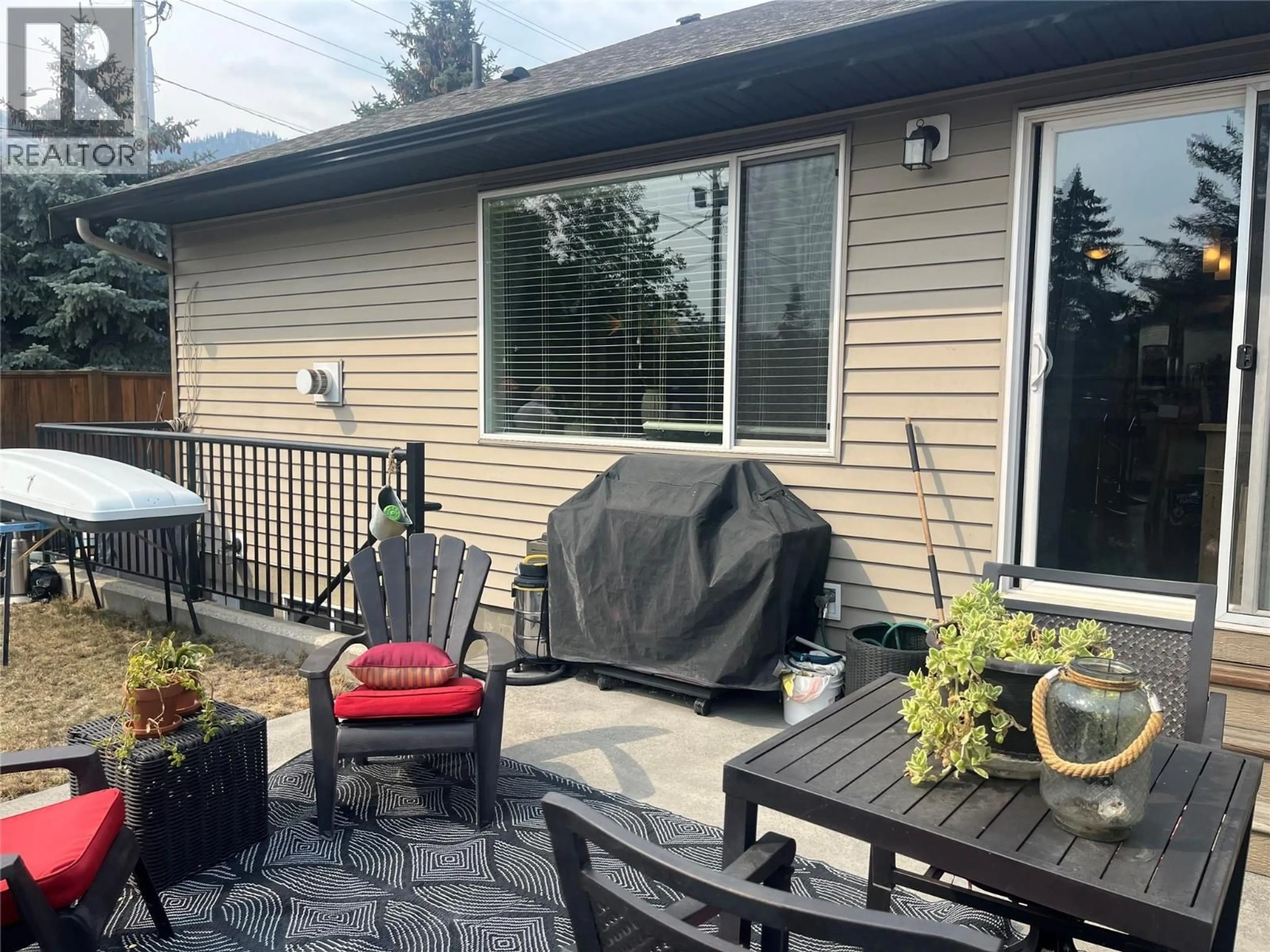 Patio, street for 20 - 3031 WESTSYDE ROAD, Kamloops British Columbia V2B0E4