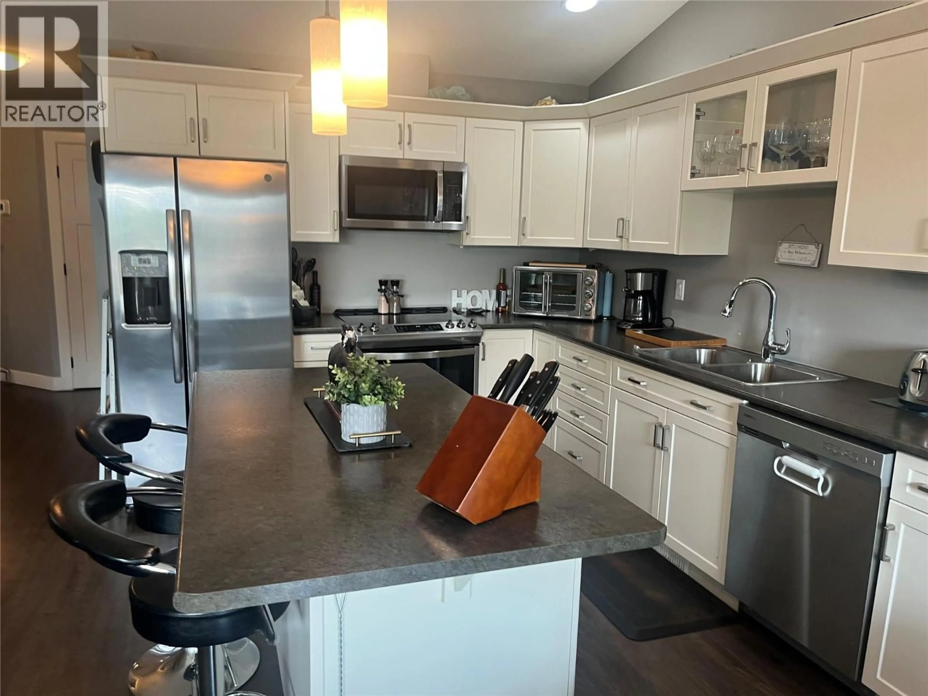 Open concept kitchen, unknown for 20 - 3031 WESTSYDE ROAD, Kamloops British Columbia V2B0E4