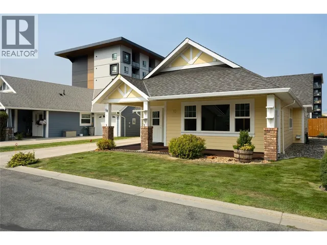 #10 1231 10 STREET SOUTHWEST, Salmon Arm 2