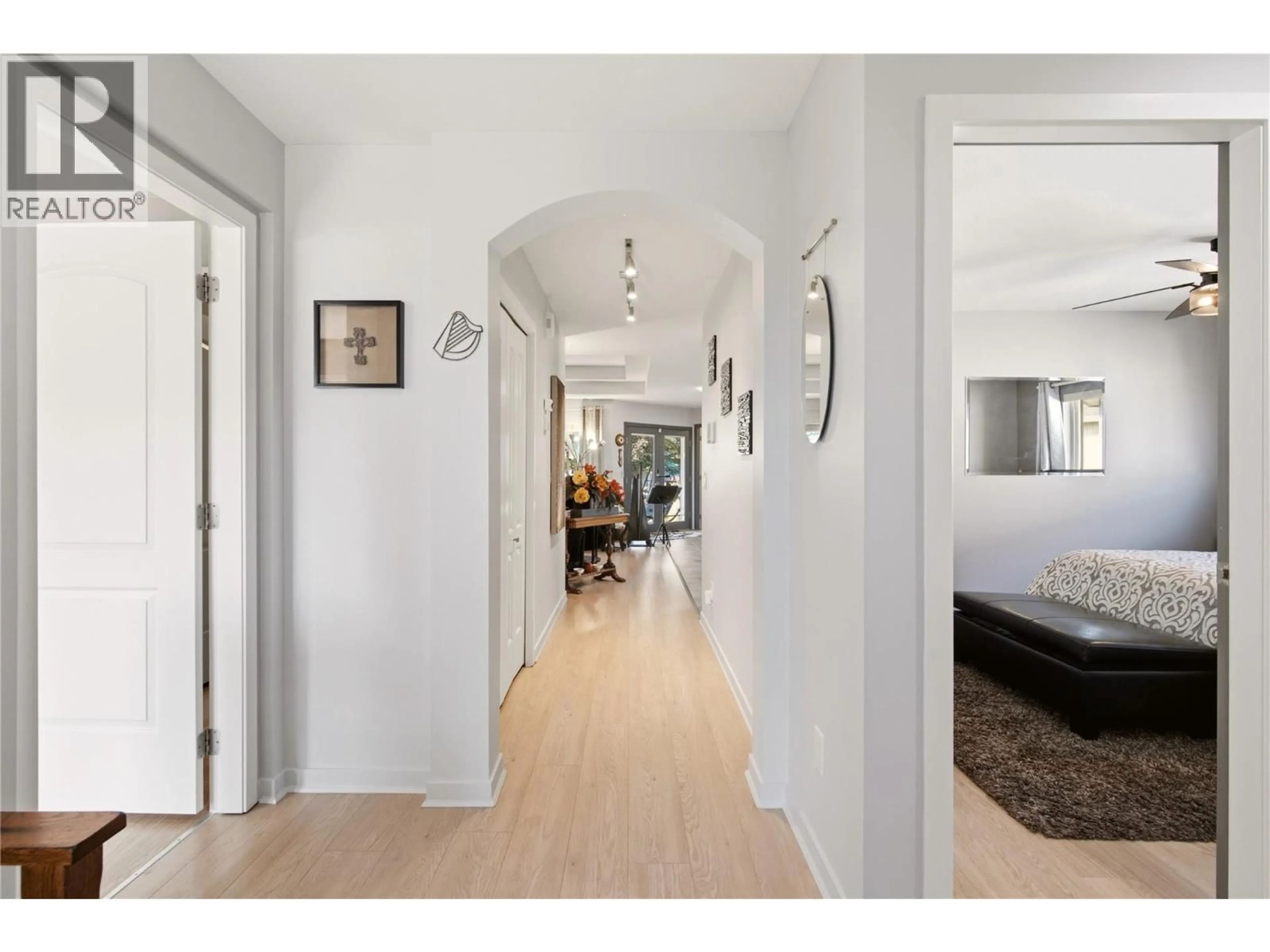 Indoor entryway for 58 - 2365 STILLINGFLEET ROAD, Kelowna British Columbia V1W4X5