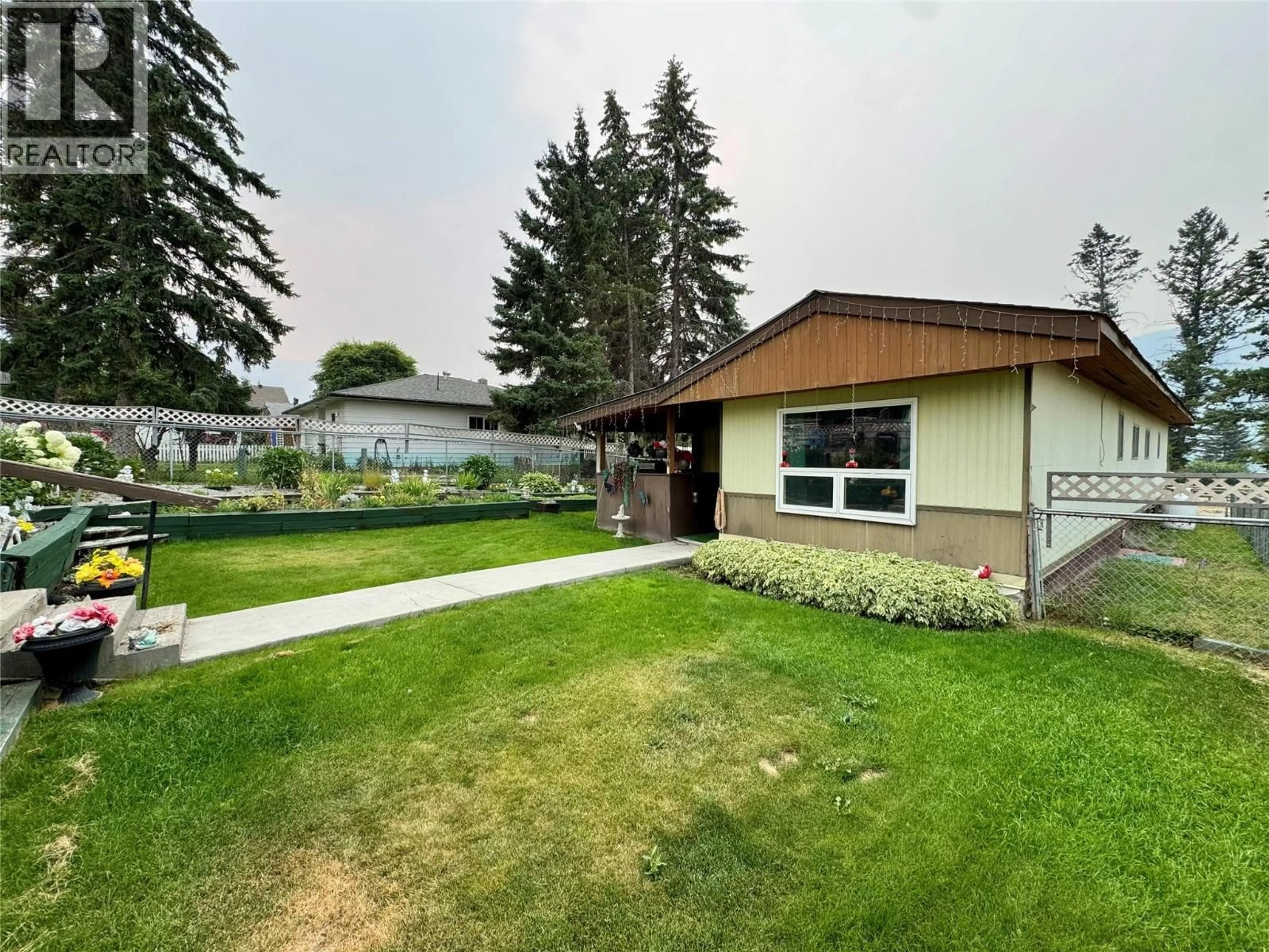 Unknown for 4784 SELKIRK AVENUE, Edgewater British Columbia V0A1E0