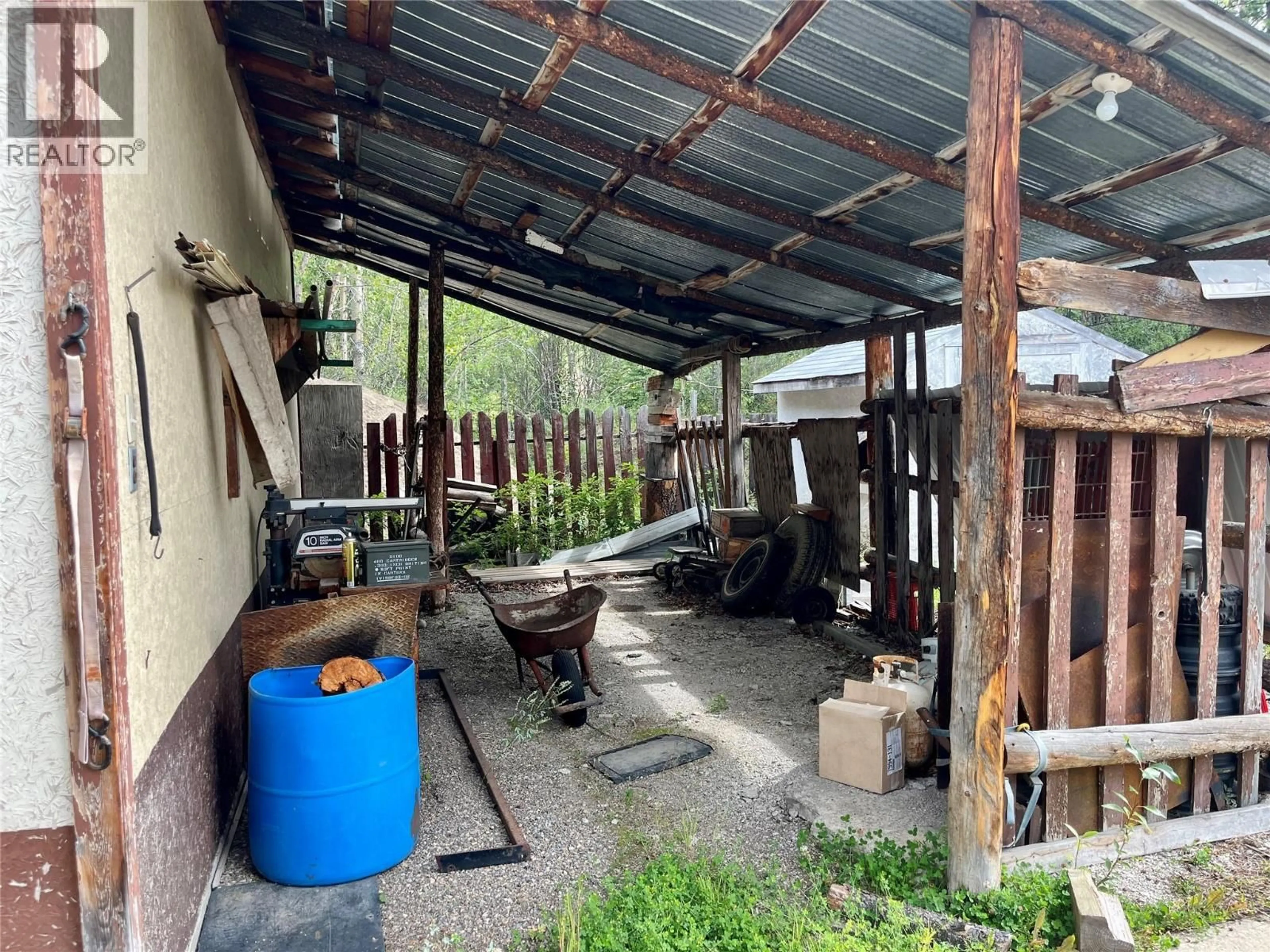 Patio, street for 155 MEIKLE AVENUE, Tumbler Ridge British Columbia V0C2W0