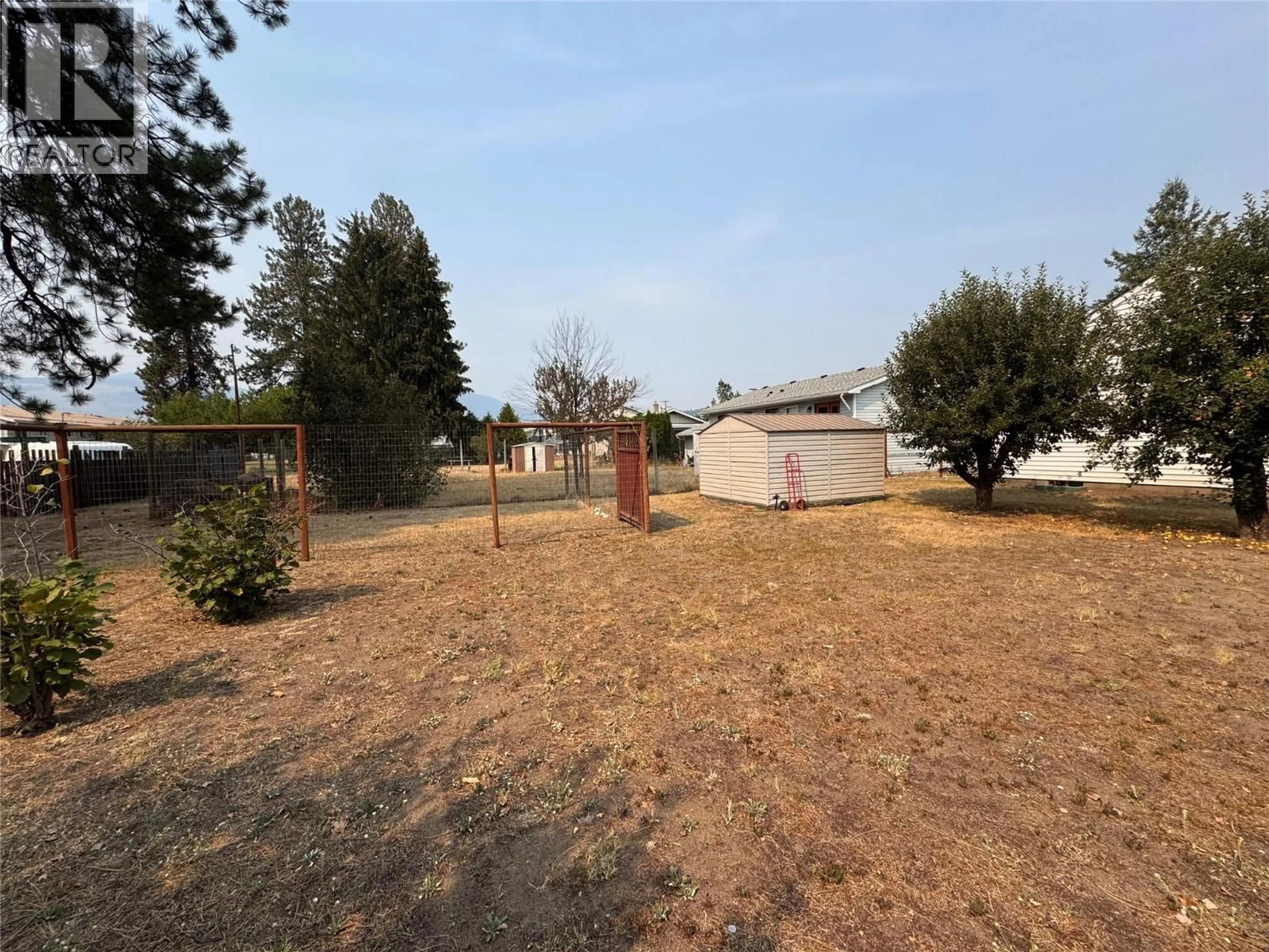A pic from outside/outdoor area/front of a property/back of a property/a pic from drone, unknown for 2019 66TH AVENUE, Grand Forks British Columbia V0H1H0