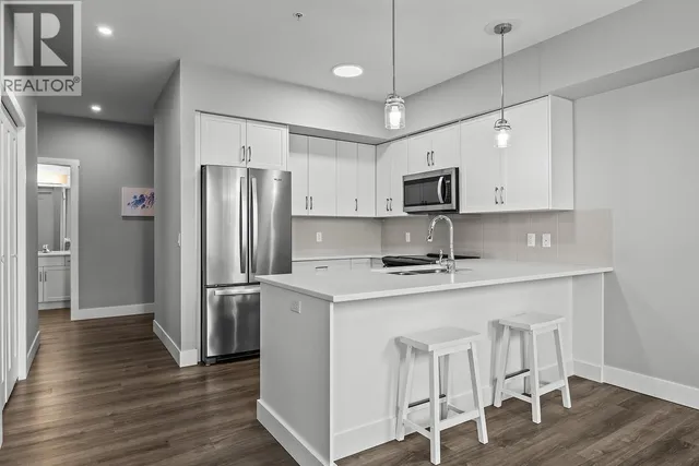 102 - 3090 BURTCH ROAD, Kelowna 2