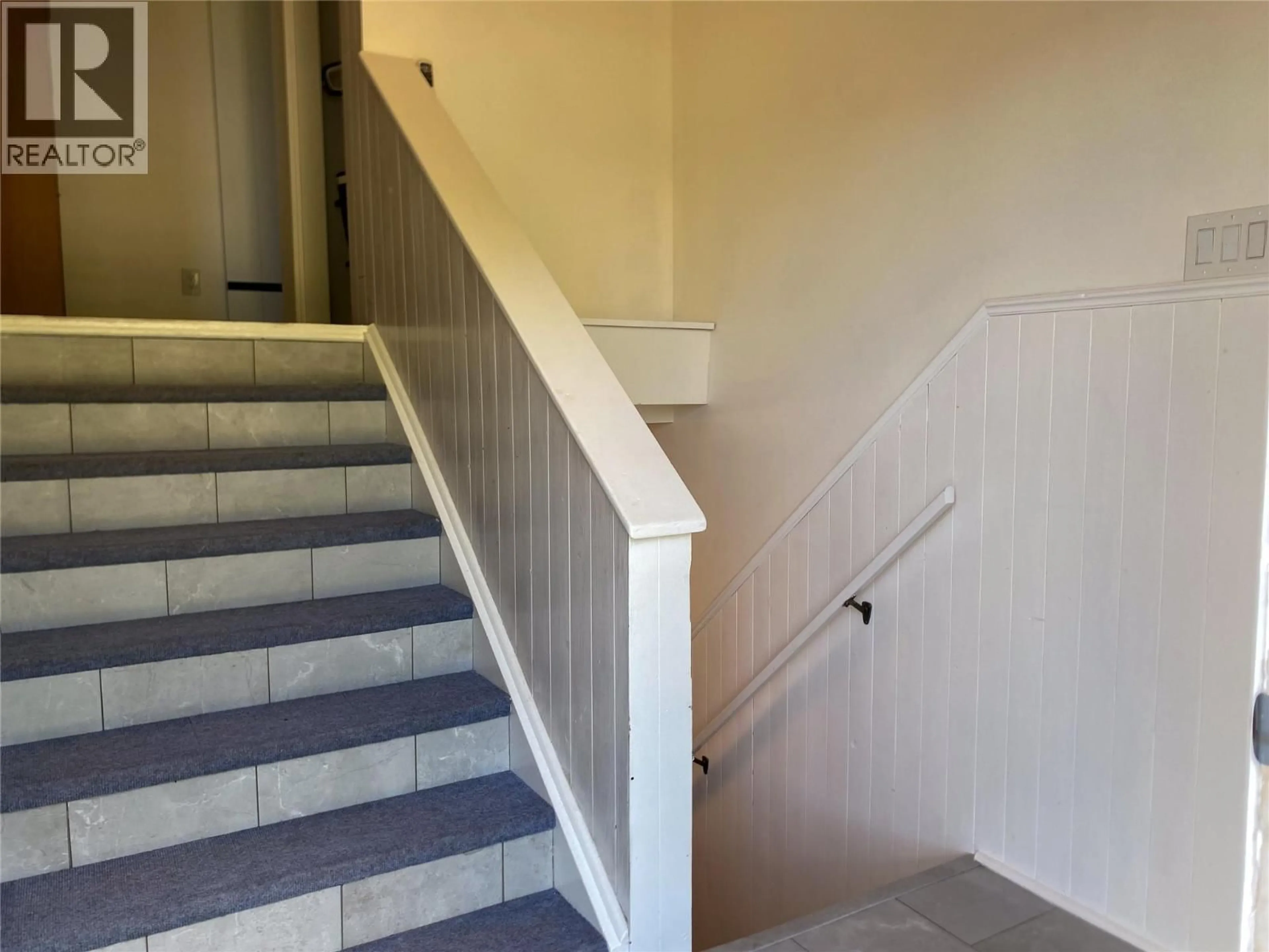 Stairs for 9017 17 STREET, Dawson Creek British Columbia V1G4A5