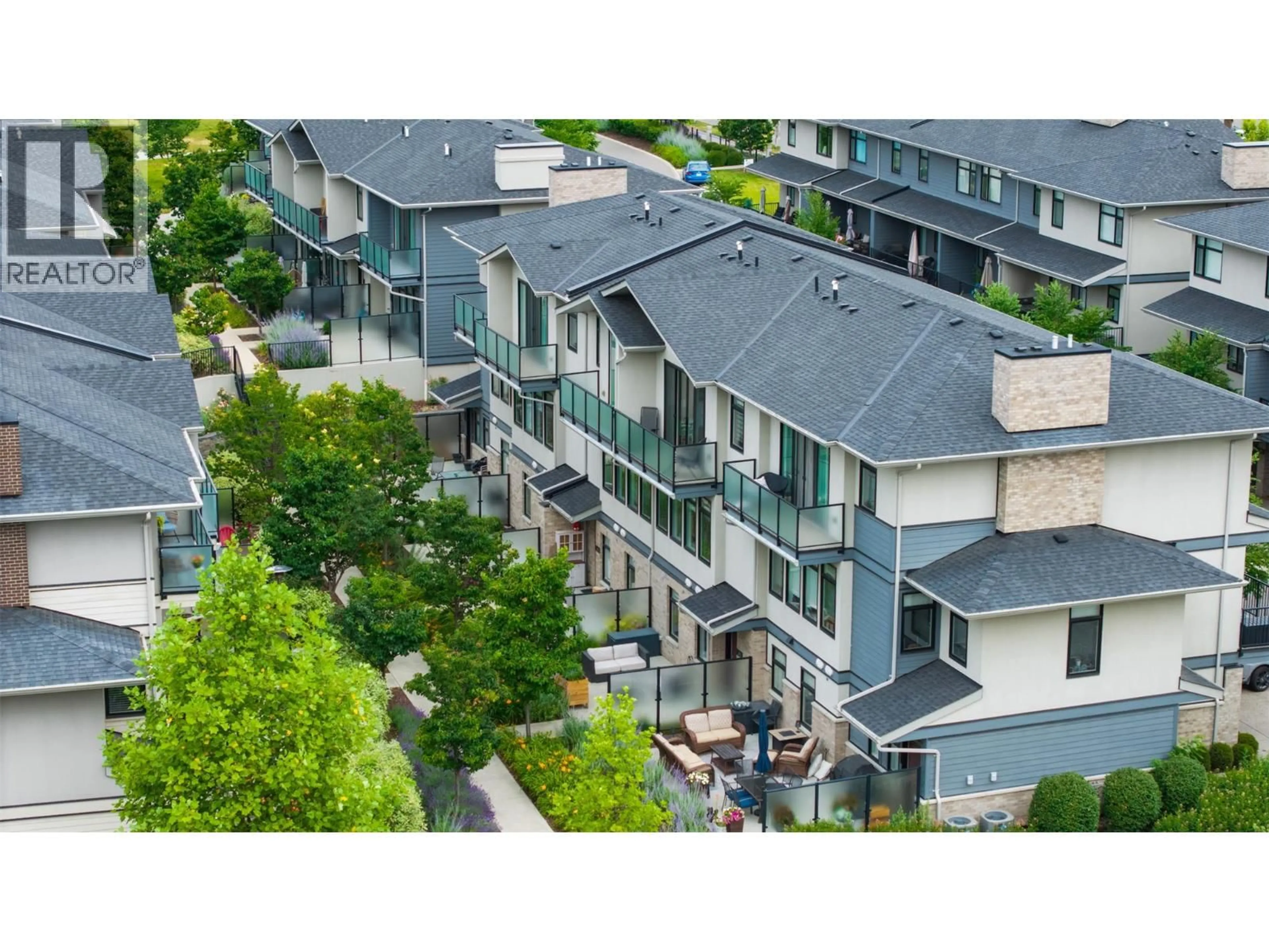 A pic from outside/outdoor area/front of a property/back of a property/a pic from drone, city buildings view from balcony for 144 - 1102 CAMERON AVENUE, Kelowna British Columbia V1Y0B2