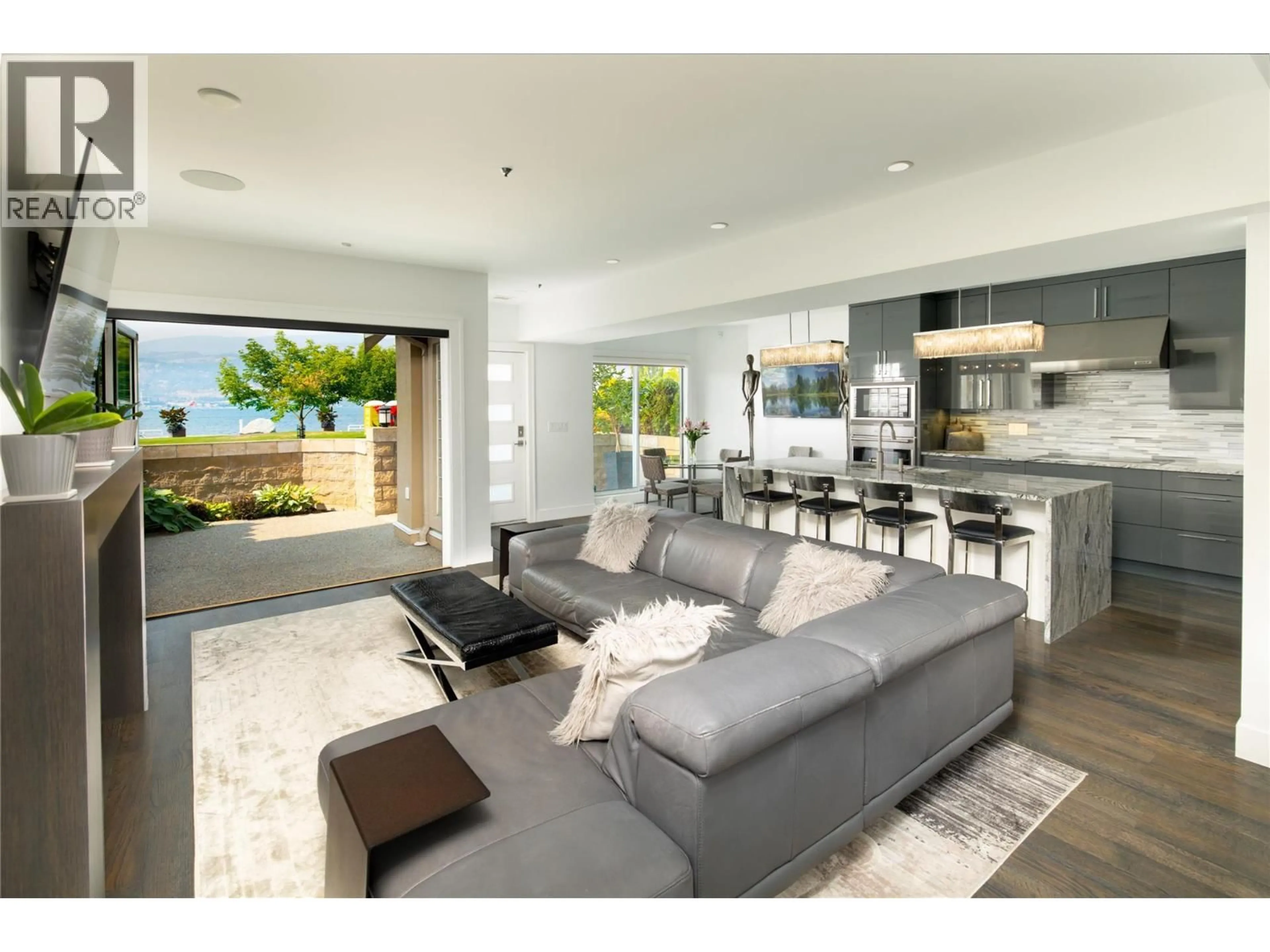 Living room with furniture, unknown for 123 - 1156 SUNSET DRIVE, Kelowna British Columbia V1Y9R7