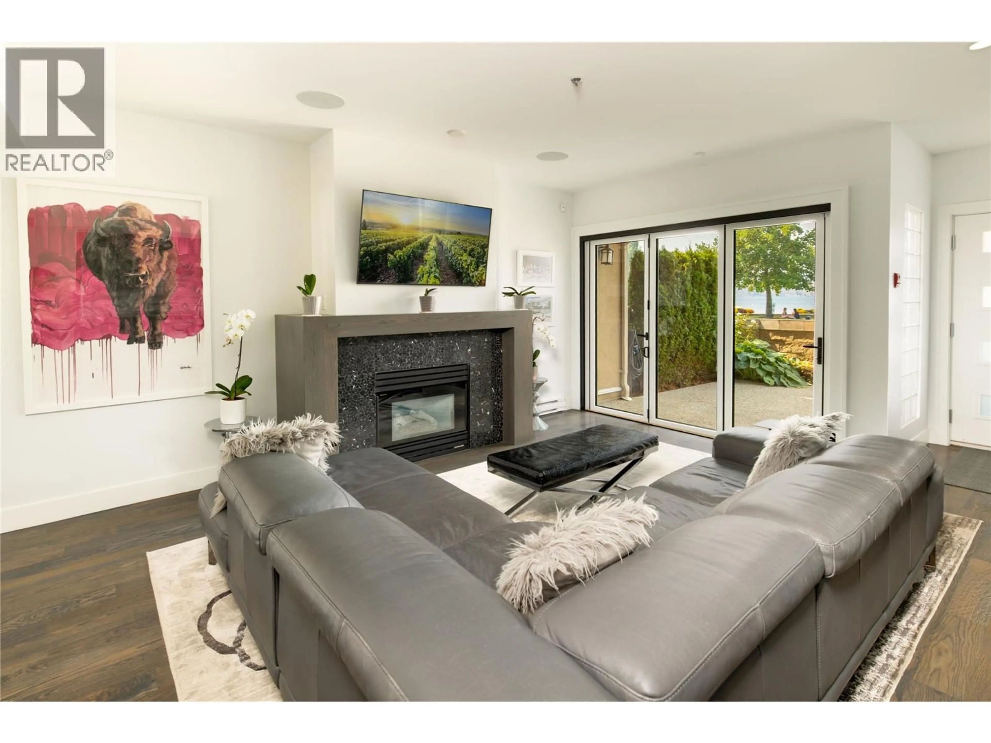 Living room with furniture, unknown for 123 - 1156 SUNSET DRIVE, Kelowna British Columbia V1Y9R7