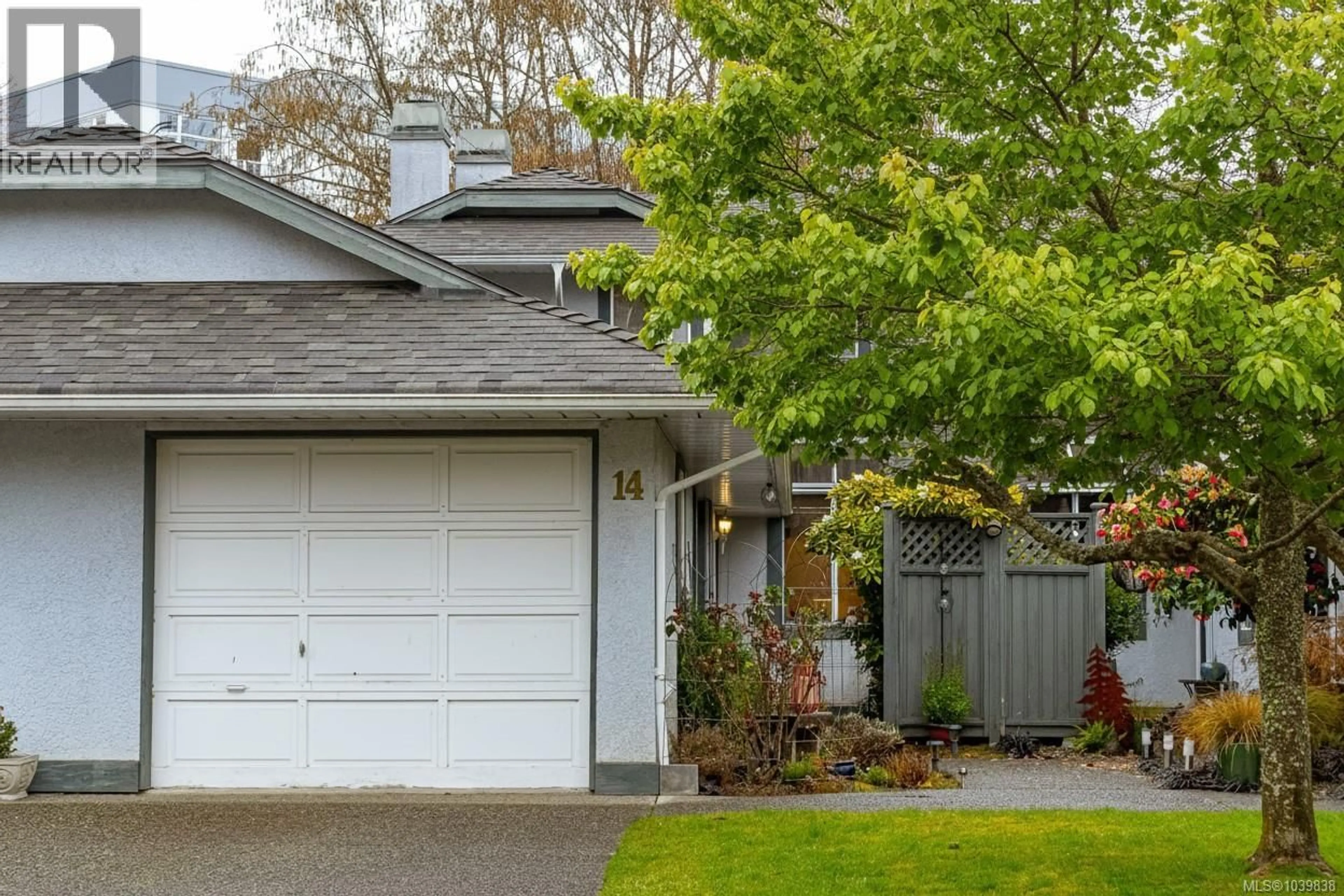 Home with vinyl exterior material, street for 14 - 5110 CORDOVA BAY ROAD, Saanich British Columbia V8Y2K5