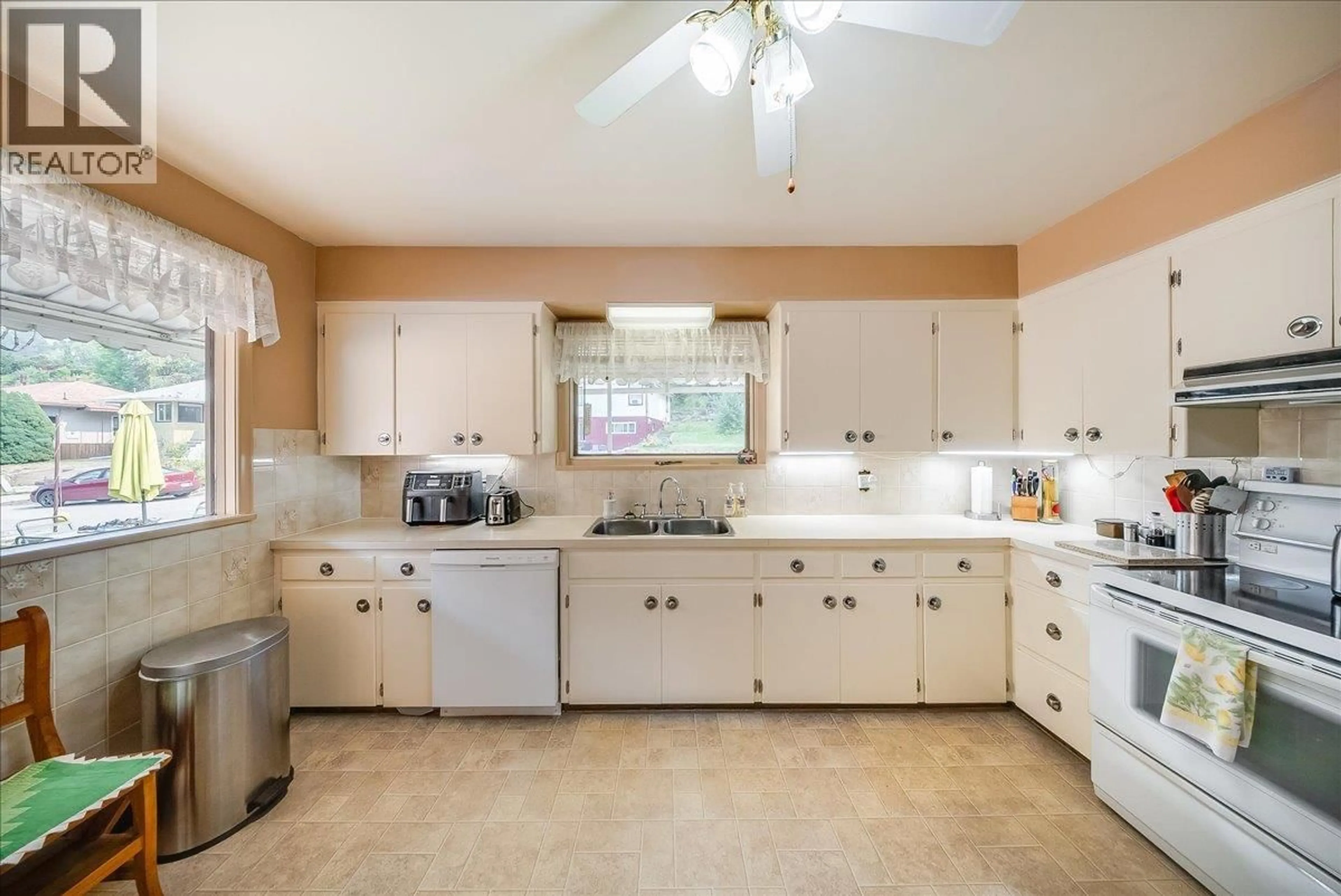 Standard kitchen, ceramic/tile floor for 141 COLLEY STREET, Warfield British Columbia V1R2M3