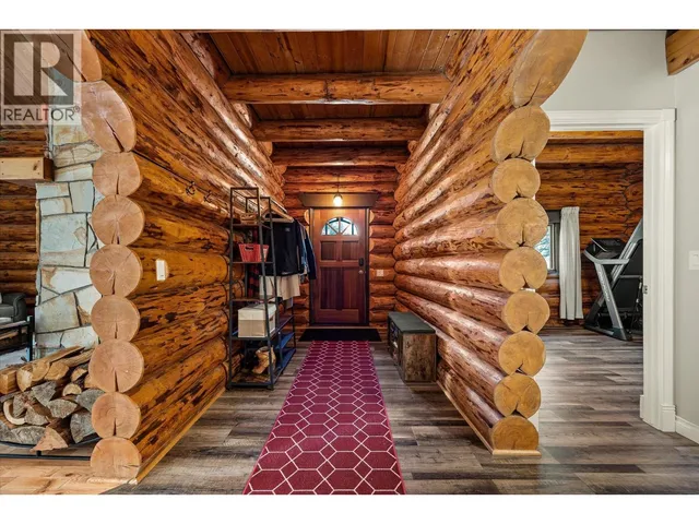 1725 KELOKA DRIVE, West Kelowna 2