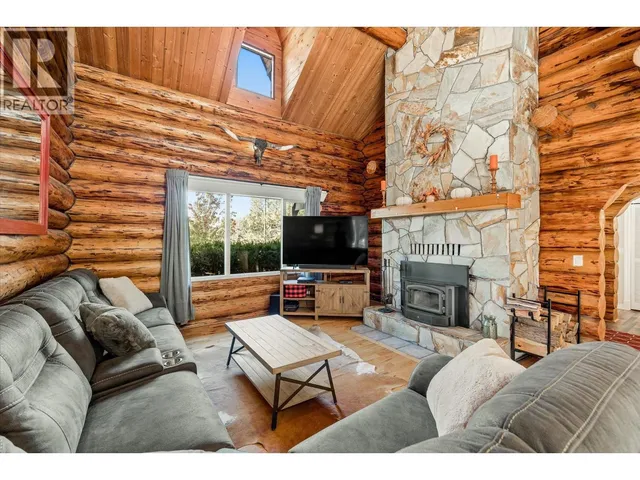 1725 KELOKA DRIVE, West Kelowna 5