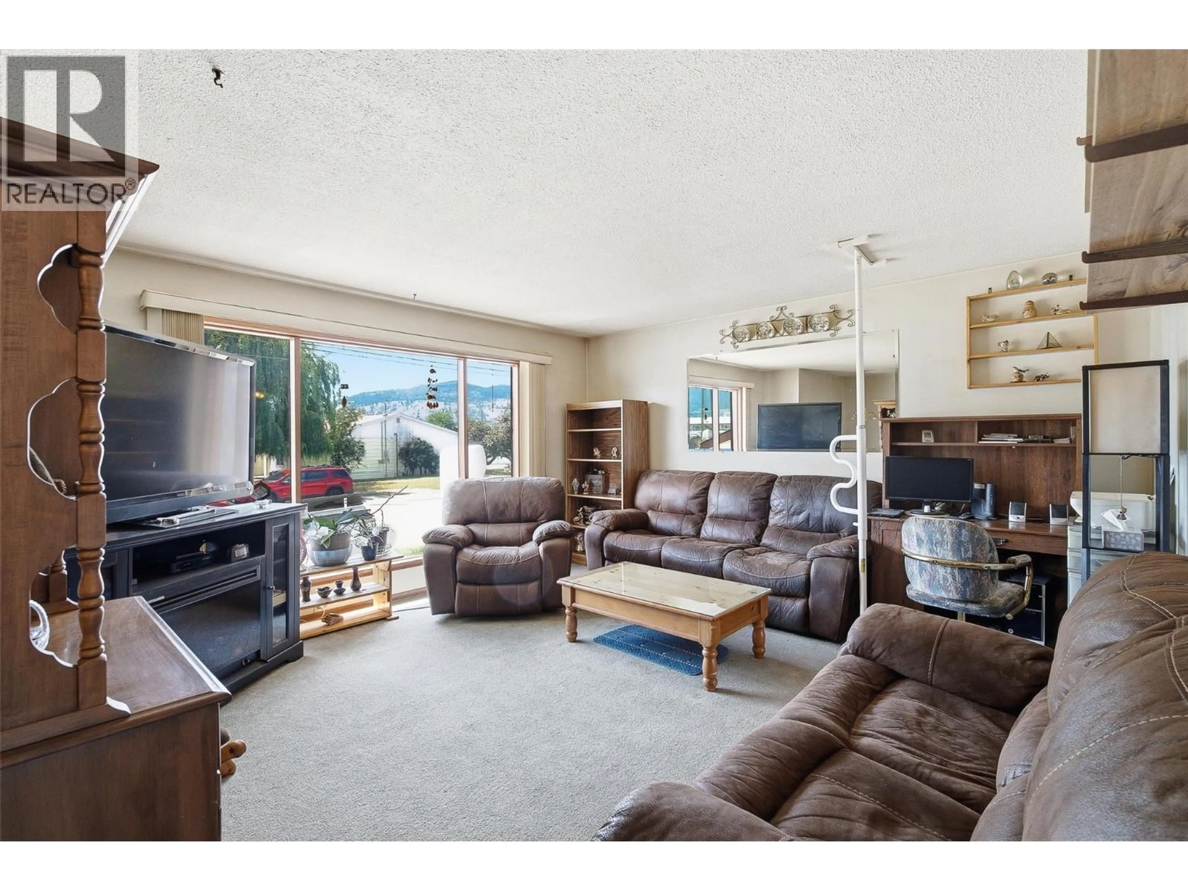 Living room with furniture, unknown for 2613 COUTLEE AVENUE, Merritt British Columbia V1K1A9