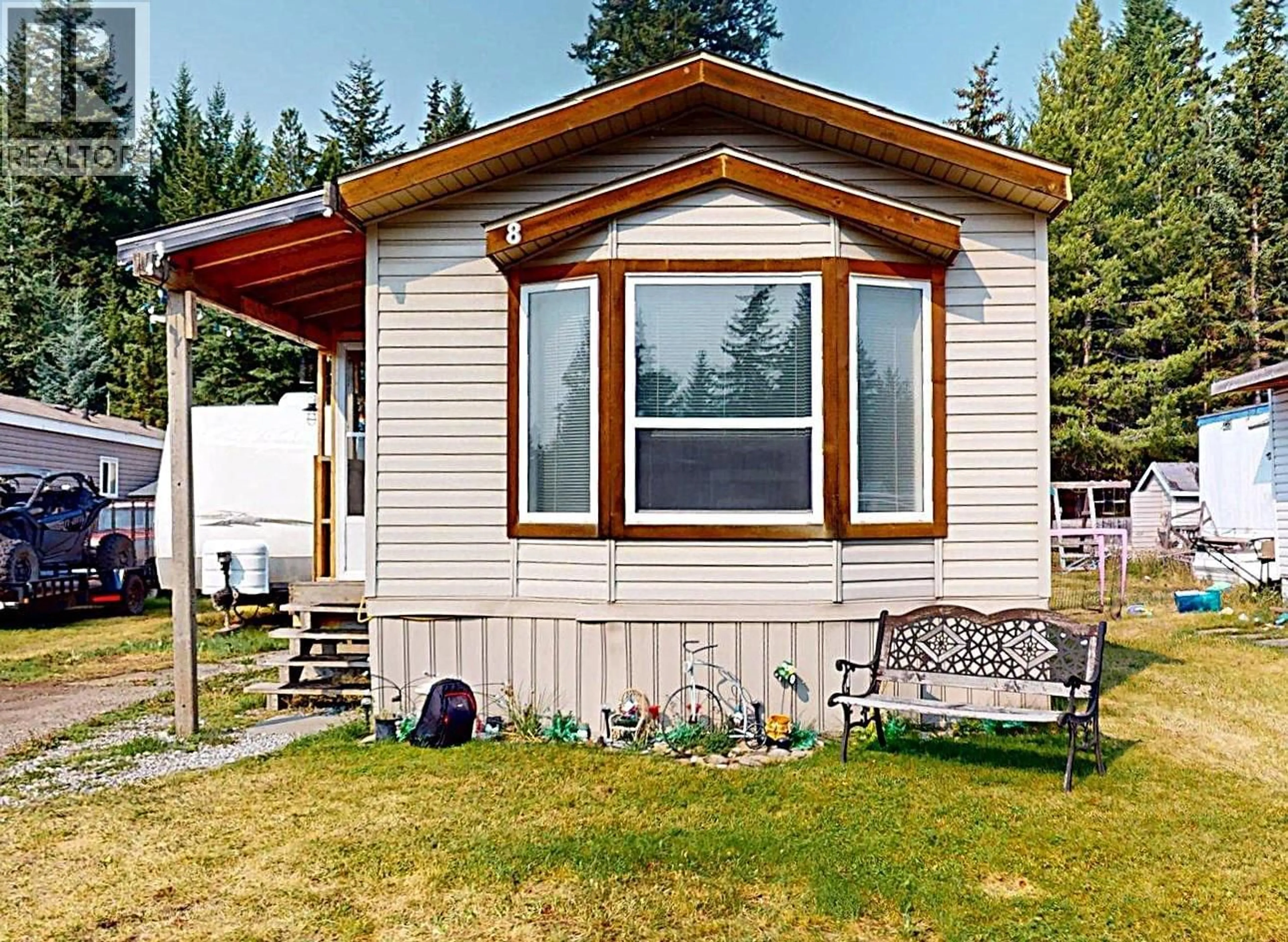 Home with vinyl exterior material, unknown for 8 CARLING PLACE, Elkford British Columbia V0B1H0
