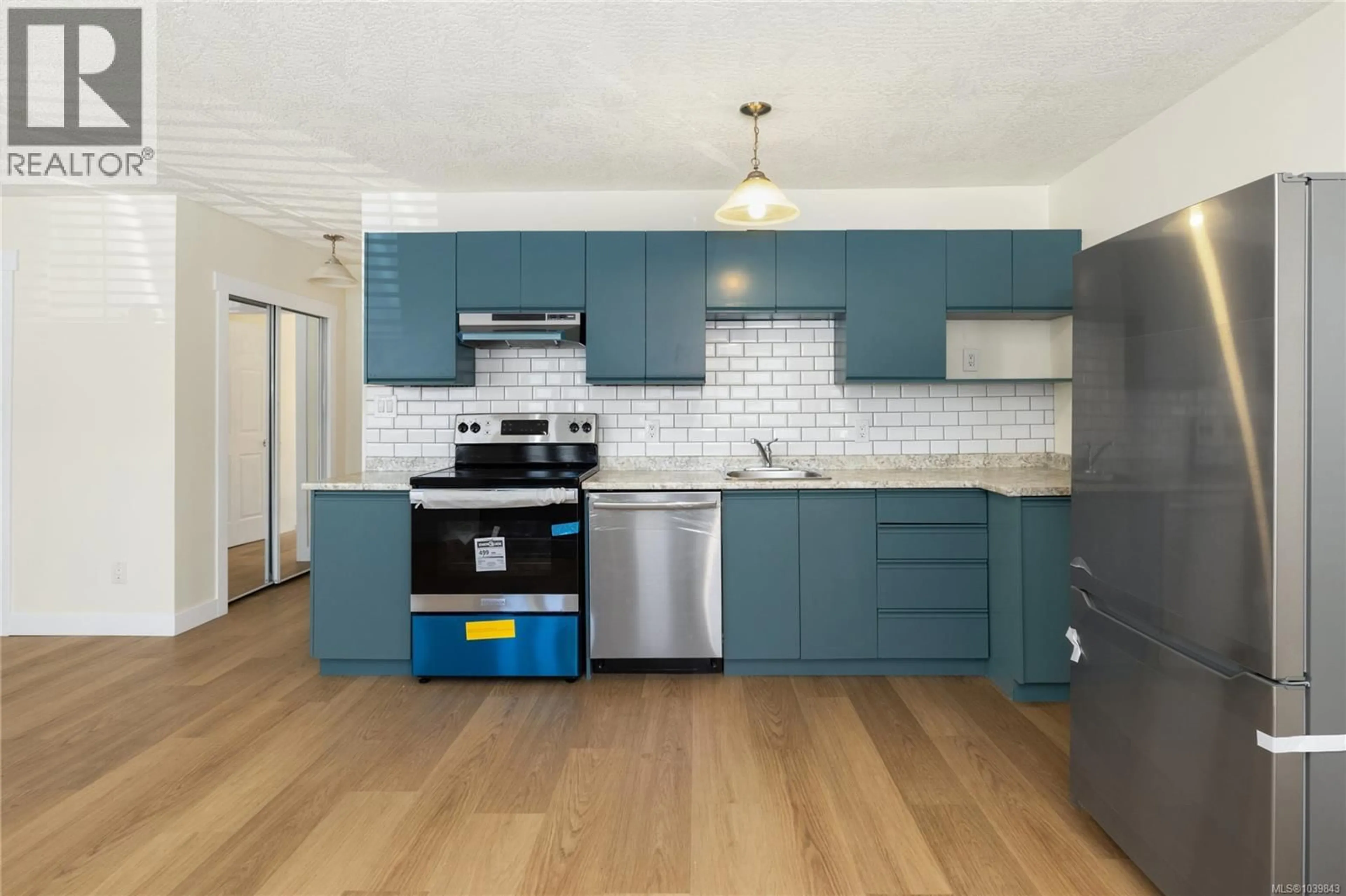 Open concept kitchen, unknown for 304 - 2525 DINGWALL STREET, Duncan British Columbia V9L2Y8