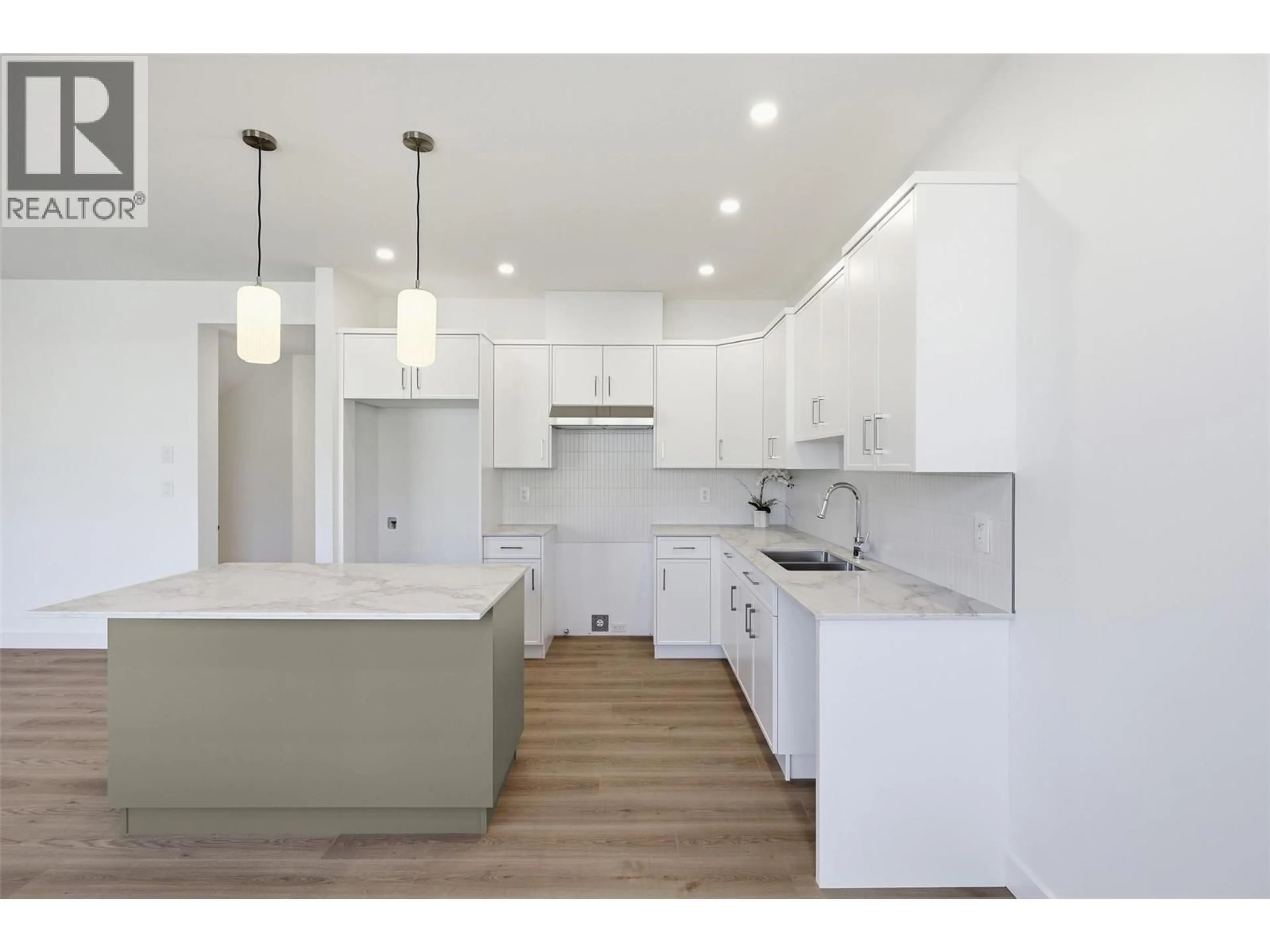 Open concept kitchen, unknown for 146 - 2050 GRASSLANDS BOULEVARD, Kamloops British Columbia V2B0K7