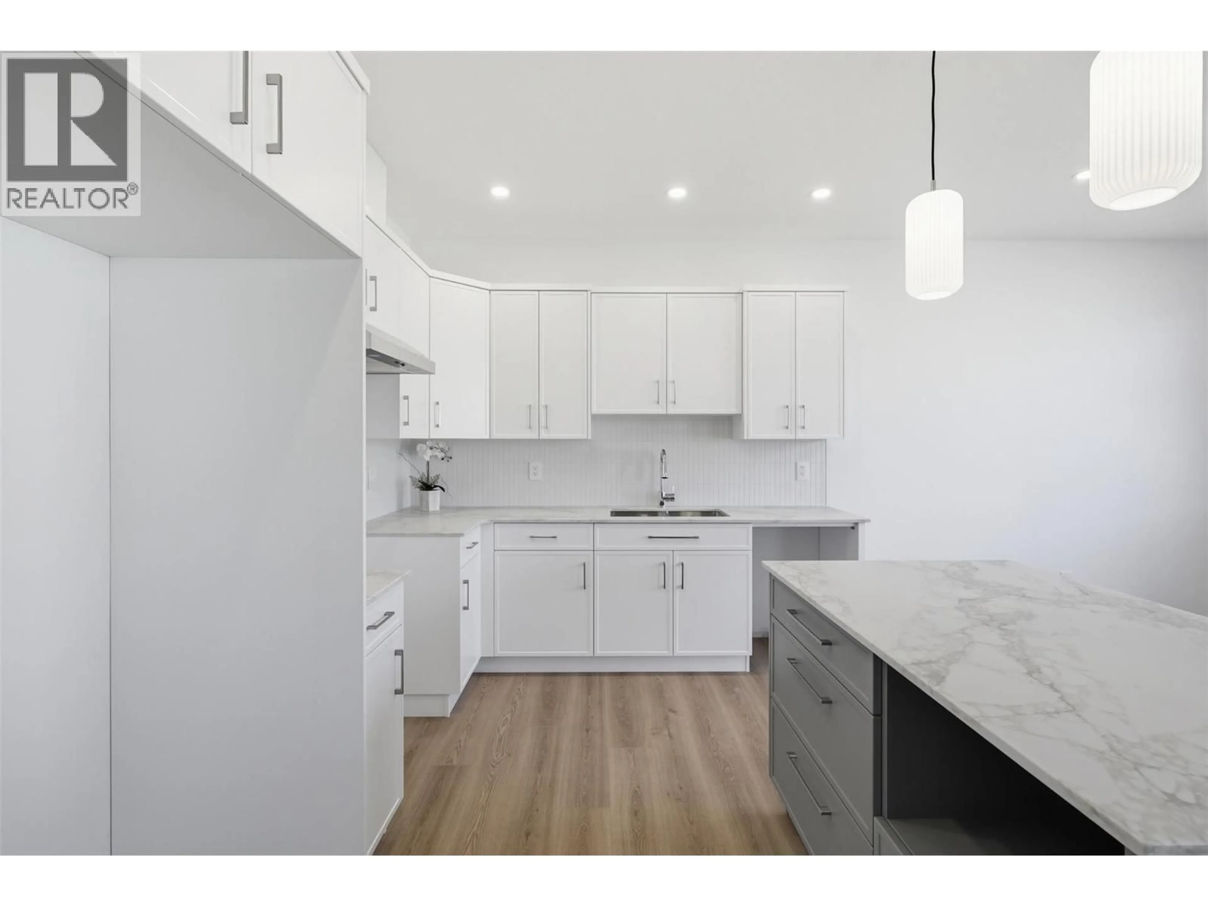 Open concept kitchen, unknown for 146 - 2050 GRASSLANDS BOULEVARD, Kamloops British Columbia V2B0K7