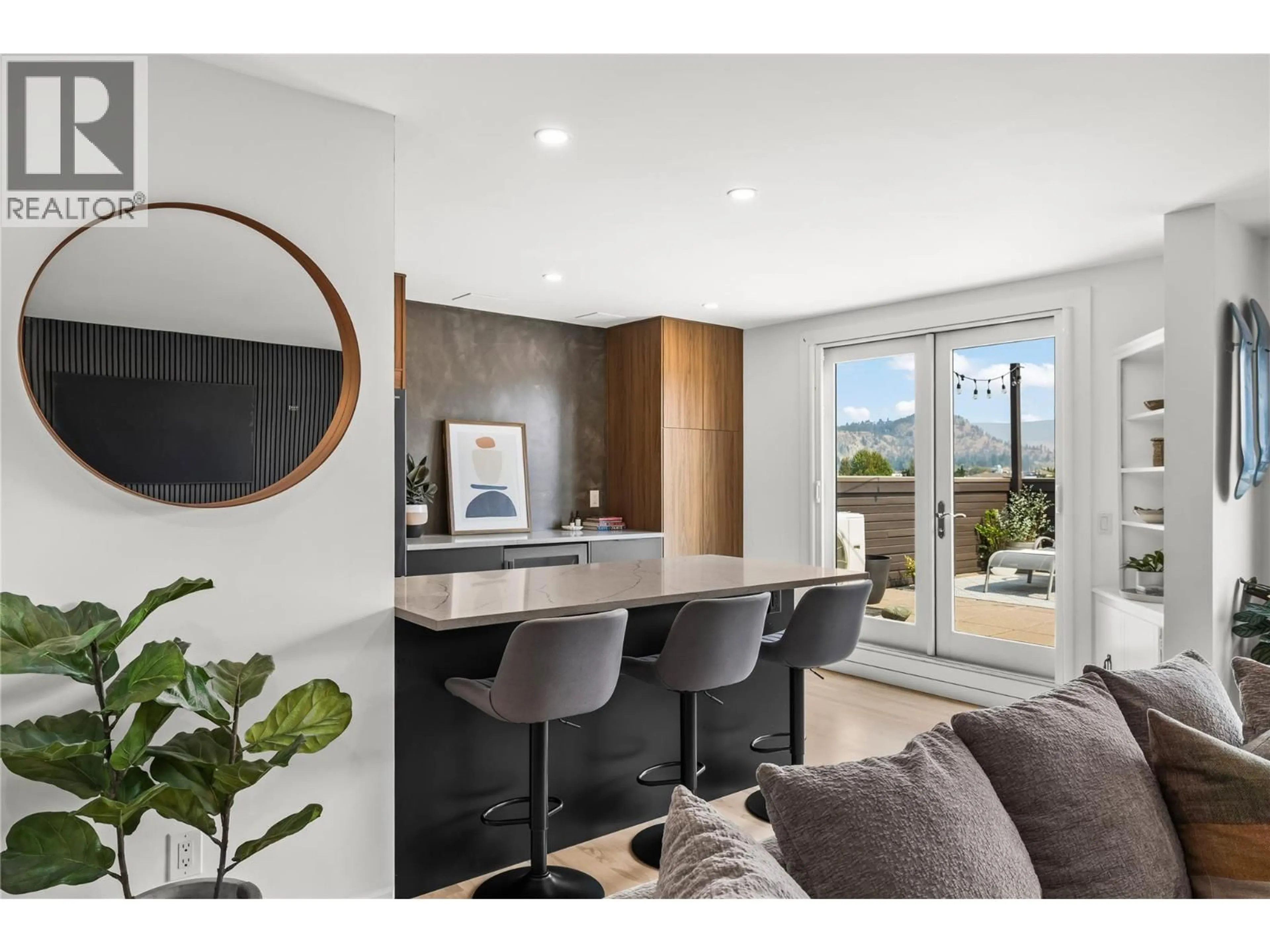 Open concept kitchen, unknown for 504 - 1915 PACIFIC COURT, Kelowna British Columbia V1Y8B3