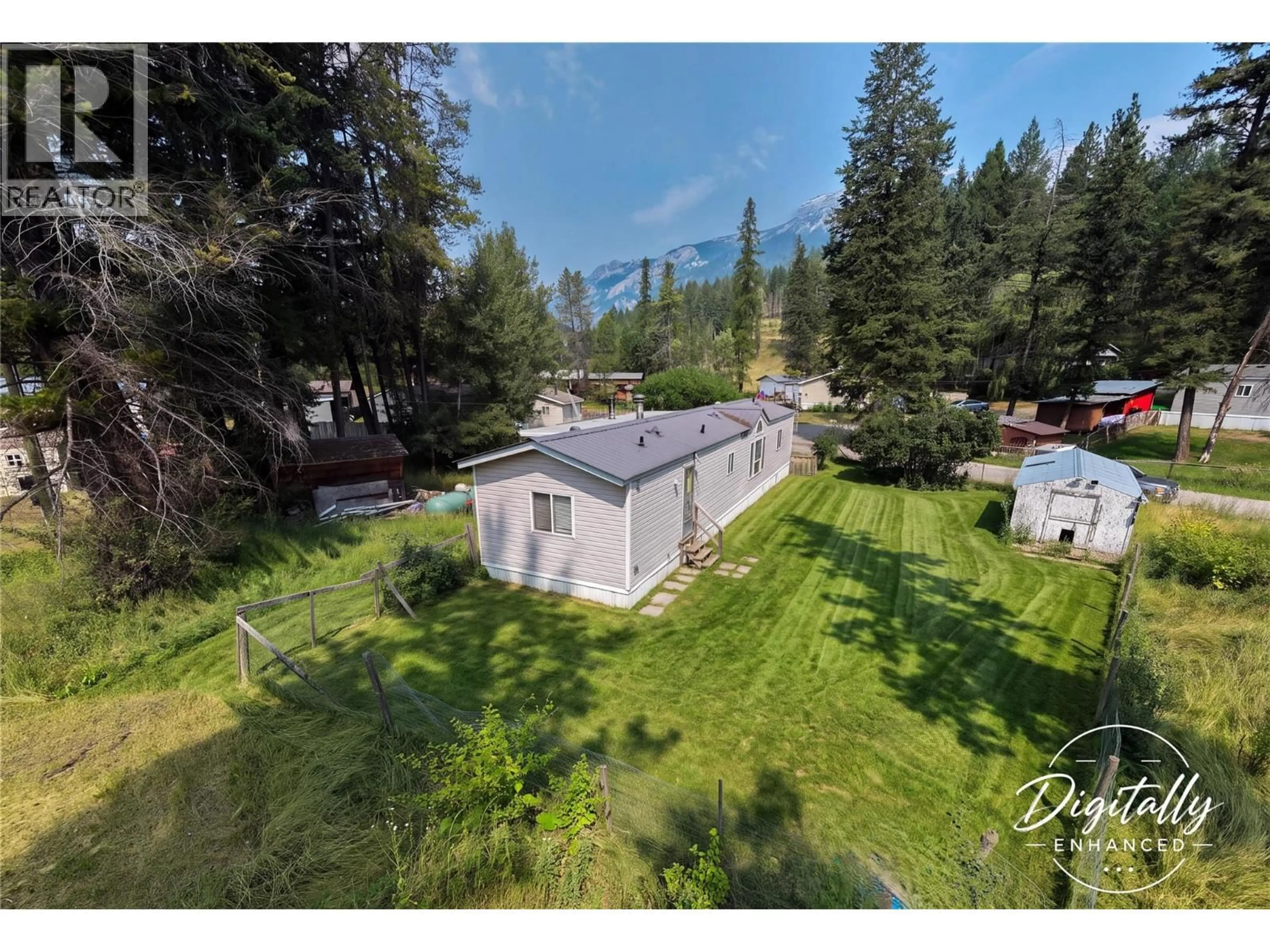 A pic from outside/outdoor area/front of a property/back of a property/a pic from drone, mountain view for 16 - 8470 CAITHNESS ROAD, Elko British Columbia V0B1T3