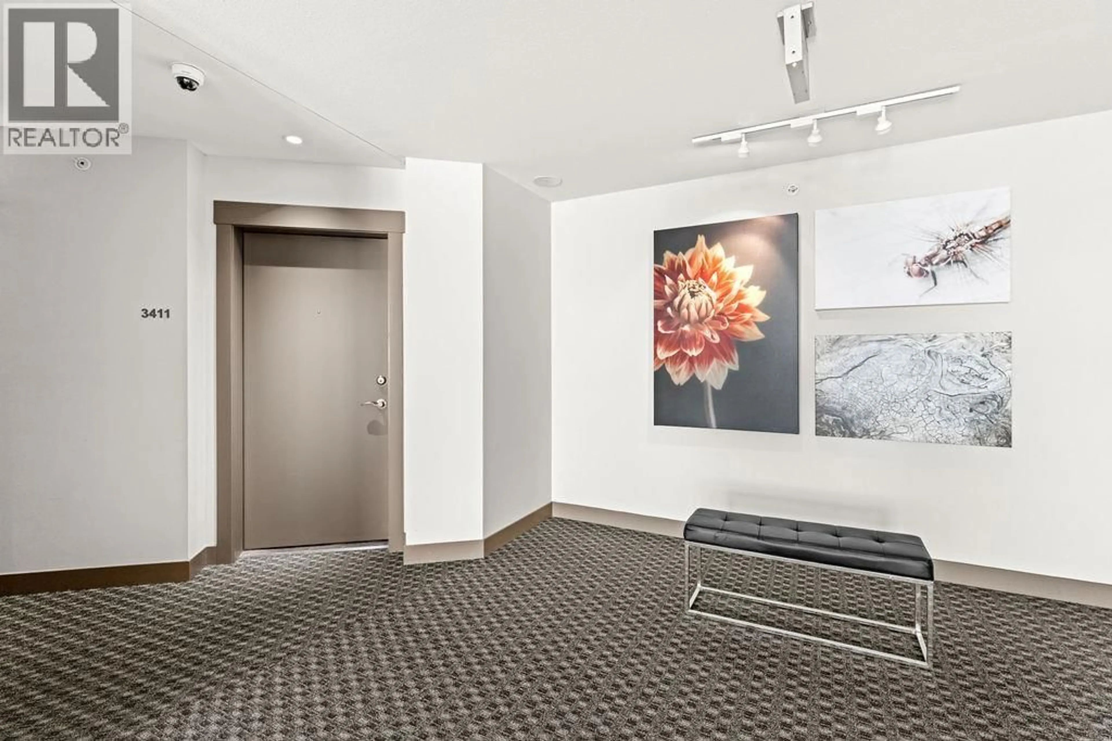 Indoor foyer for 3411 - 1040 TALASA COURT, Kamloops British Columbia V2H0C4