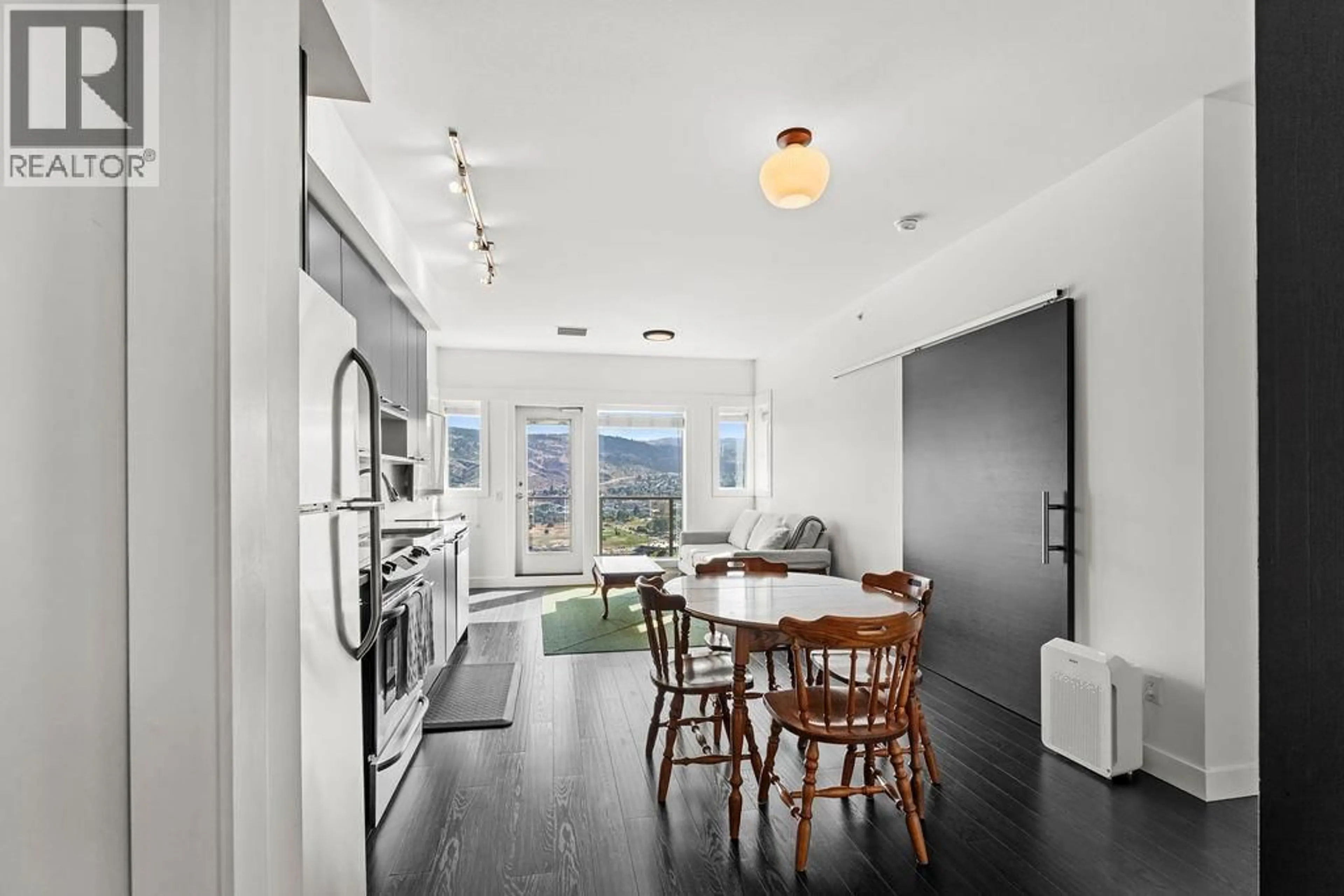 Open concept kitchen, unknown for 3411 - 1040 TALASA COURT, Kamloops British Columbia V2H0C4