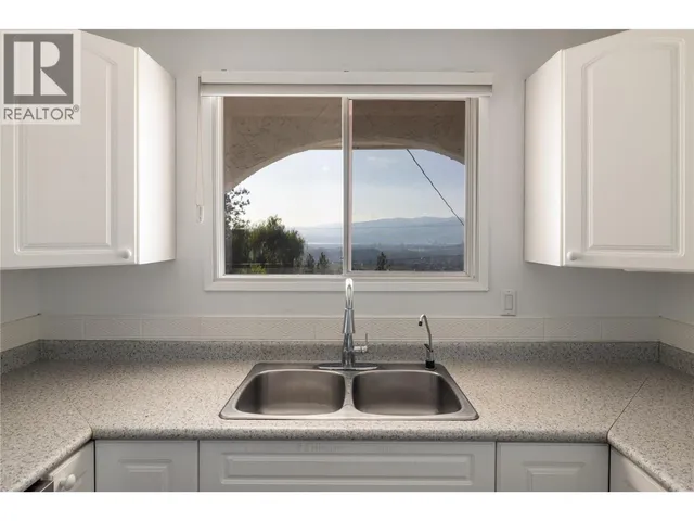 1035 TOOVEY ROAD, Kelowna 5