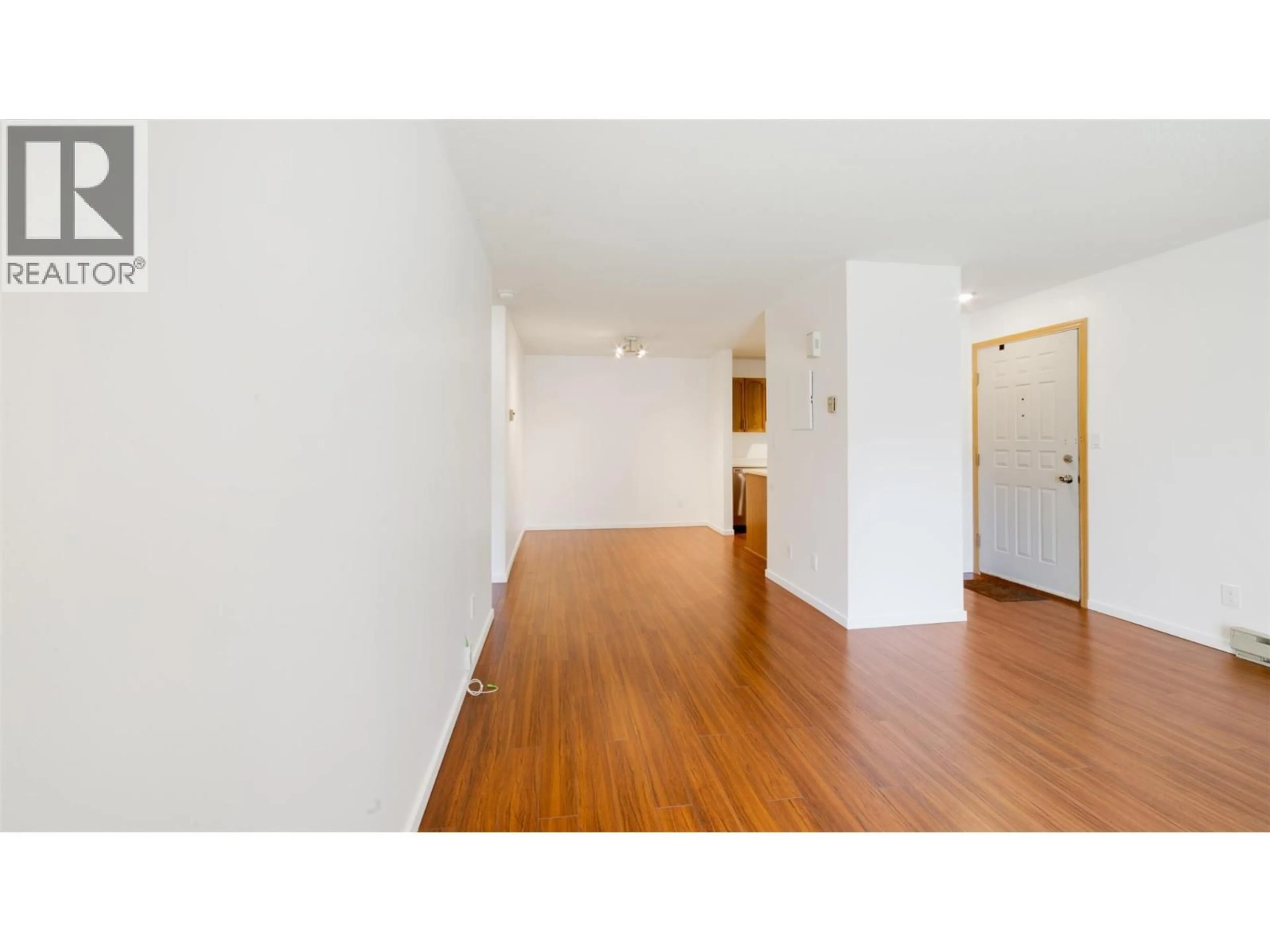 A pic of a room for 208D - 735 COOK ROAD, Kelowna British Columbia V1W3G6