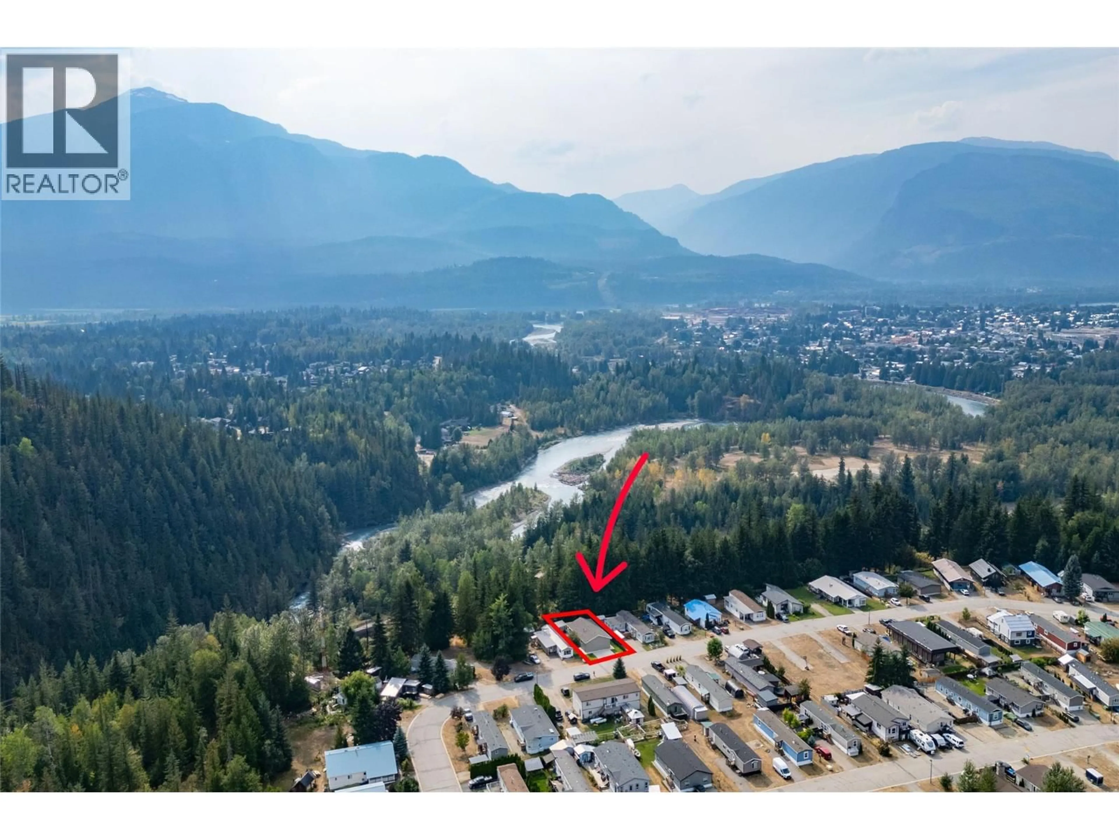 A pic from outside/outdoor area/front of a property/back of a property/a pic from drone, mountain view for 16 JOHNSON WAY, Revelstoke British Columbia V0E2S1