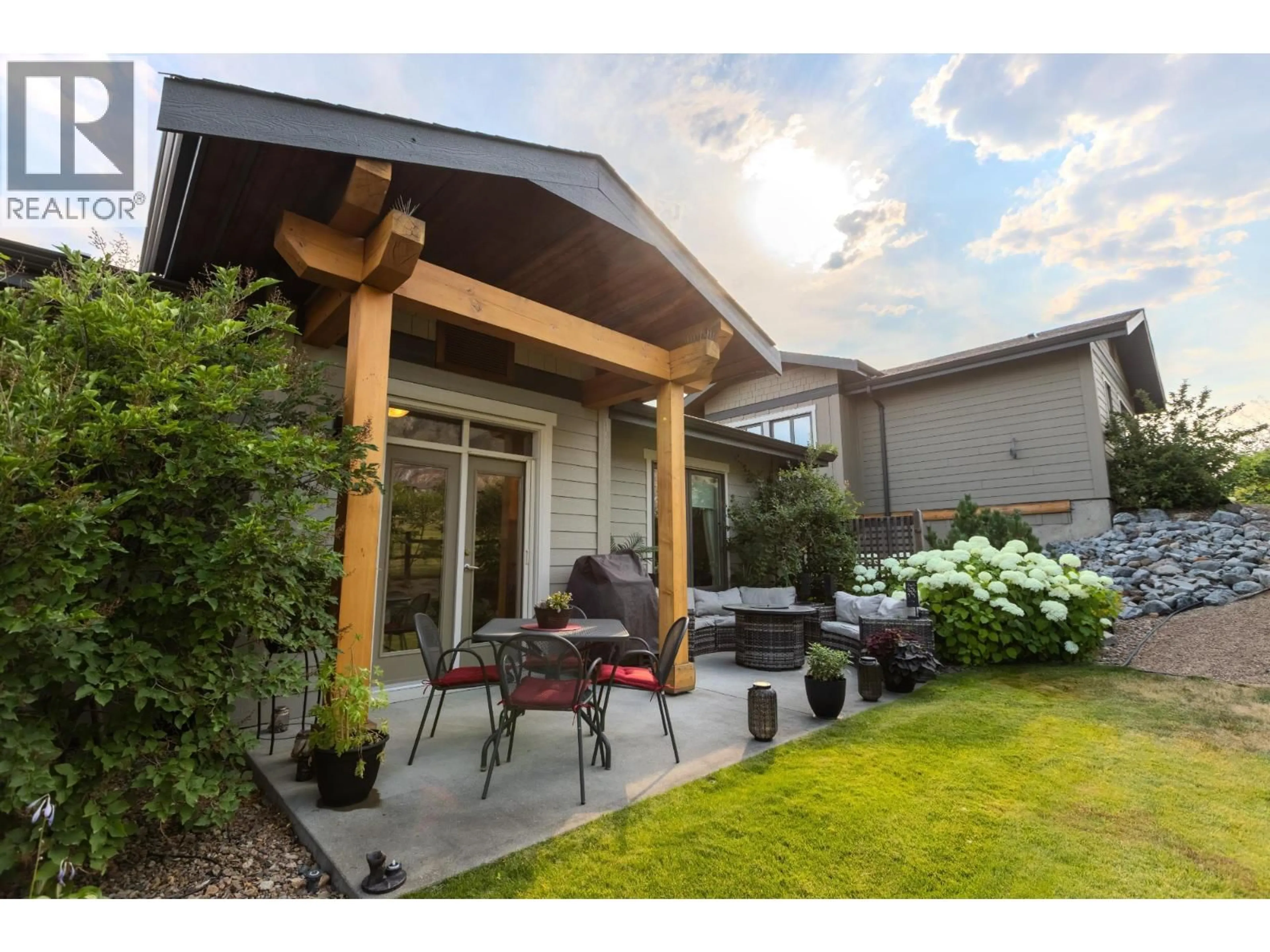 Patio, street for 1542 GOLF RIDGE DRIVE, Kamloops British Columbia V2H0A5