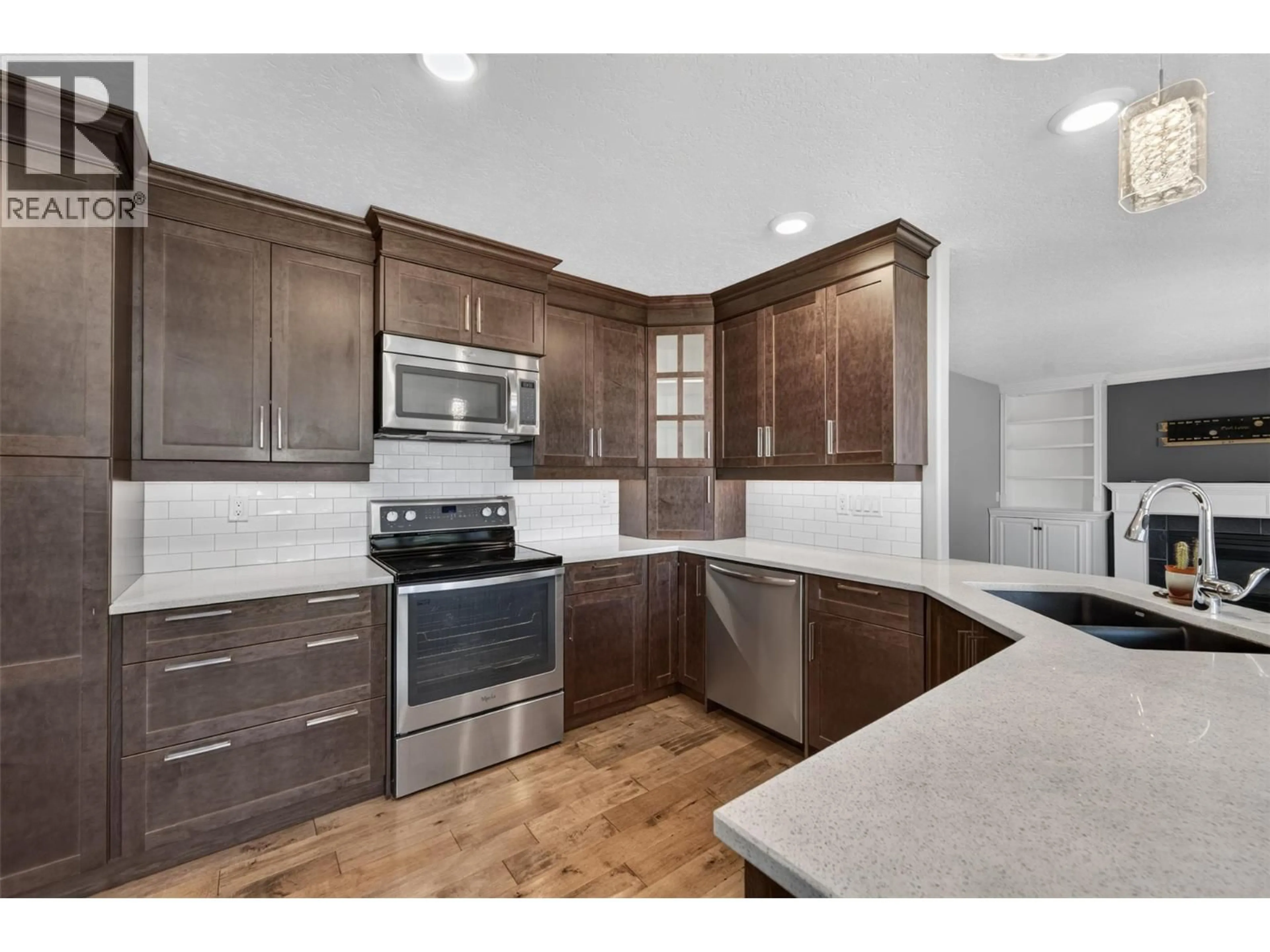 Open concept kitchen, unknown for 10717 COTTONWOOD CRESCENT, Dawson Creek British Columbia V1G4E4