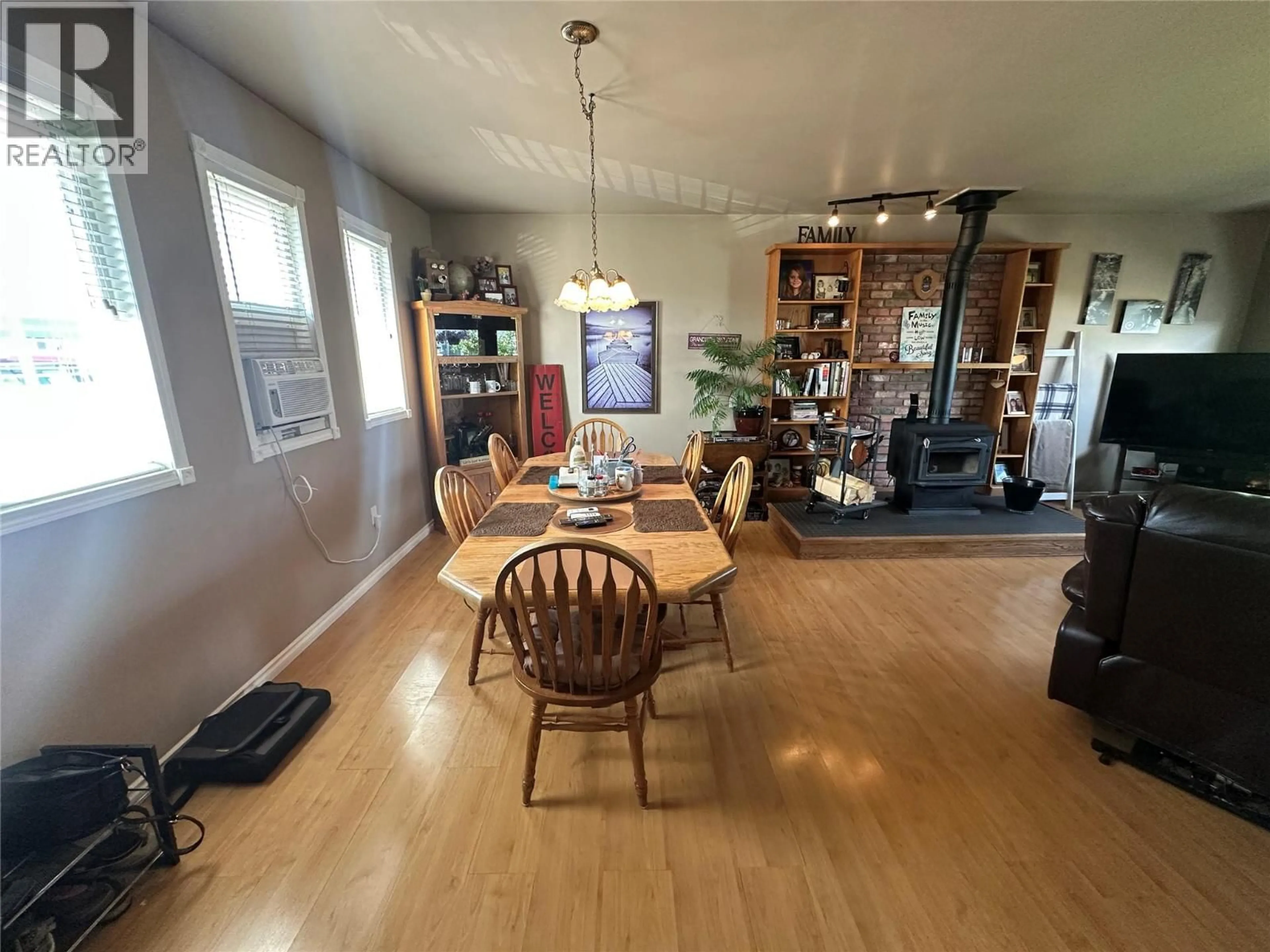 Dining room, wood/laminate floor for 11324 13A STREET, Dawson Creek British Columbia V1G3X7