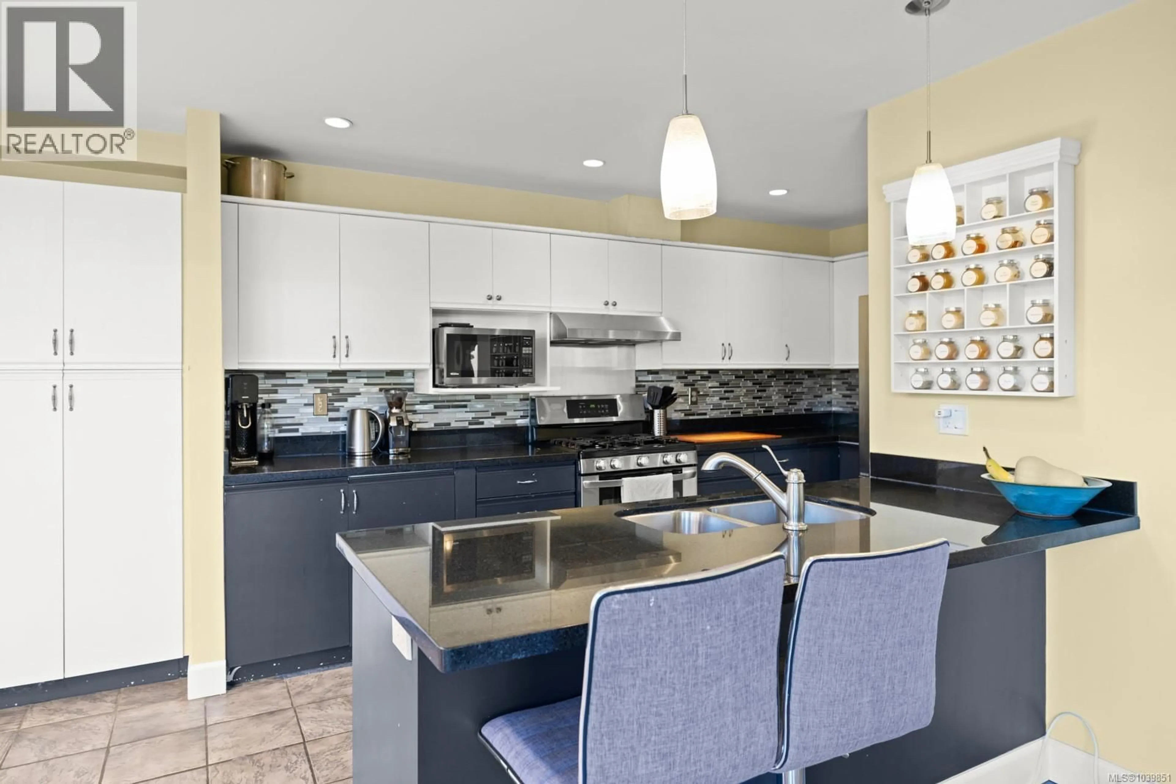 Contemporary kitchen, ceramic/tile floor for 1 - 4560 WEST SAANICH ROAD, Saanich British Columbia V8Z3G4