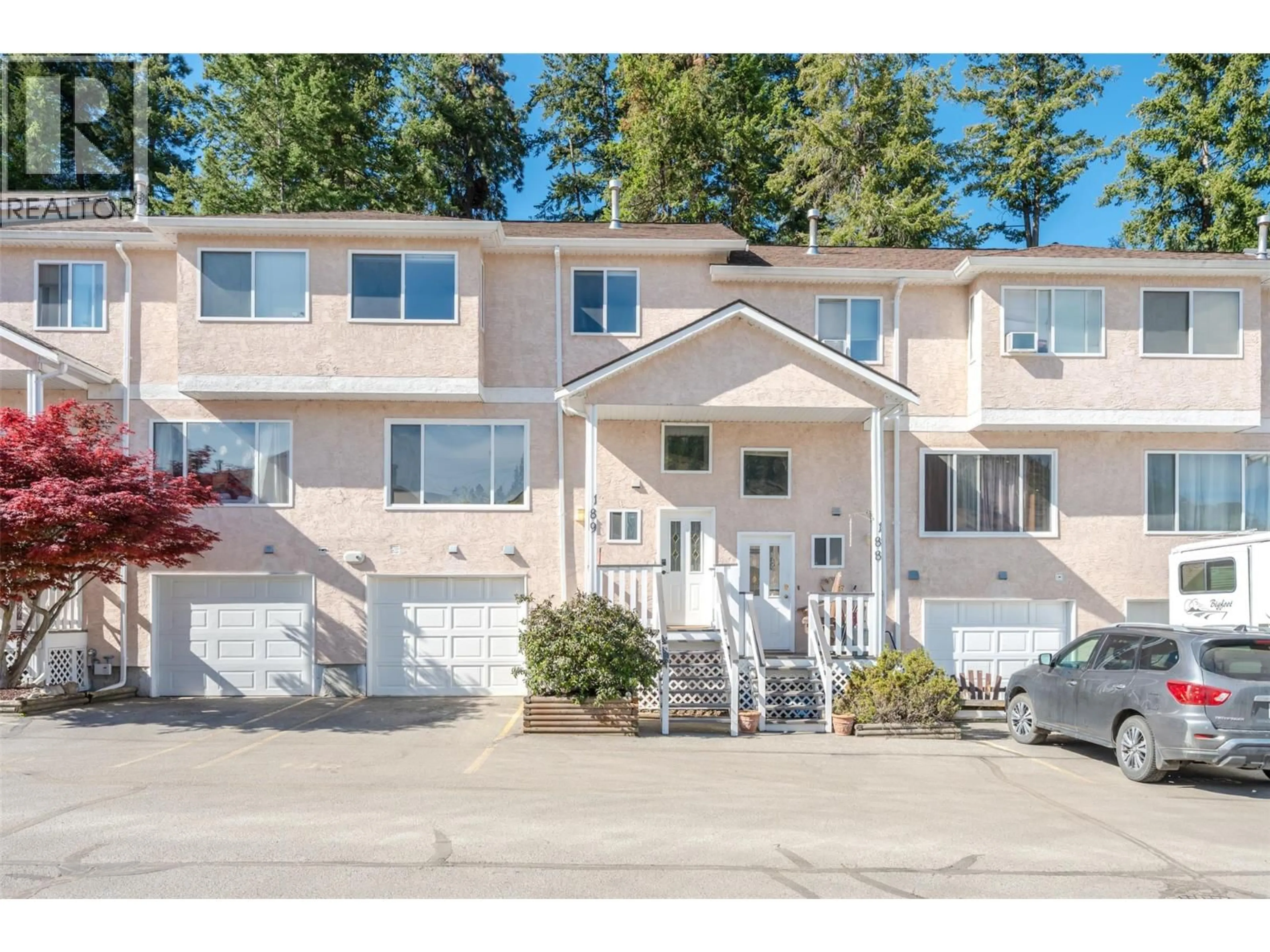 Home with vinyl exterior material, street for 189 - 1458 PENTICTON AVENUE, Penticton British Columbia V2A8L3