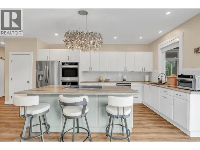6753 HILLSIDE PLACE, Oliver 5