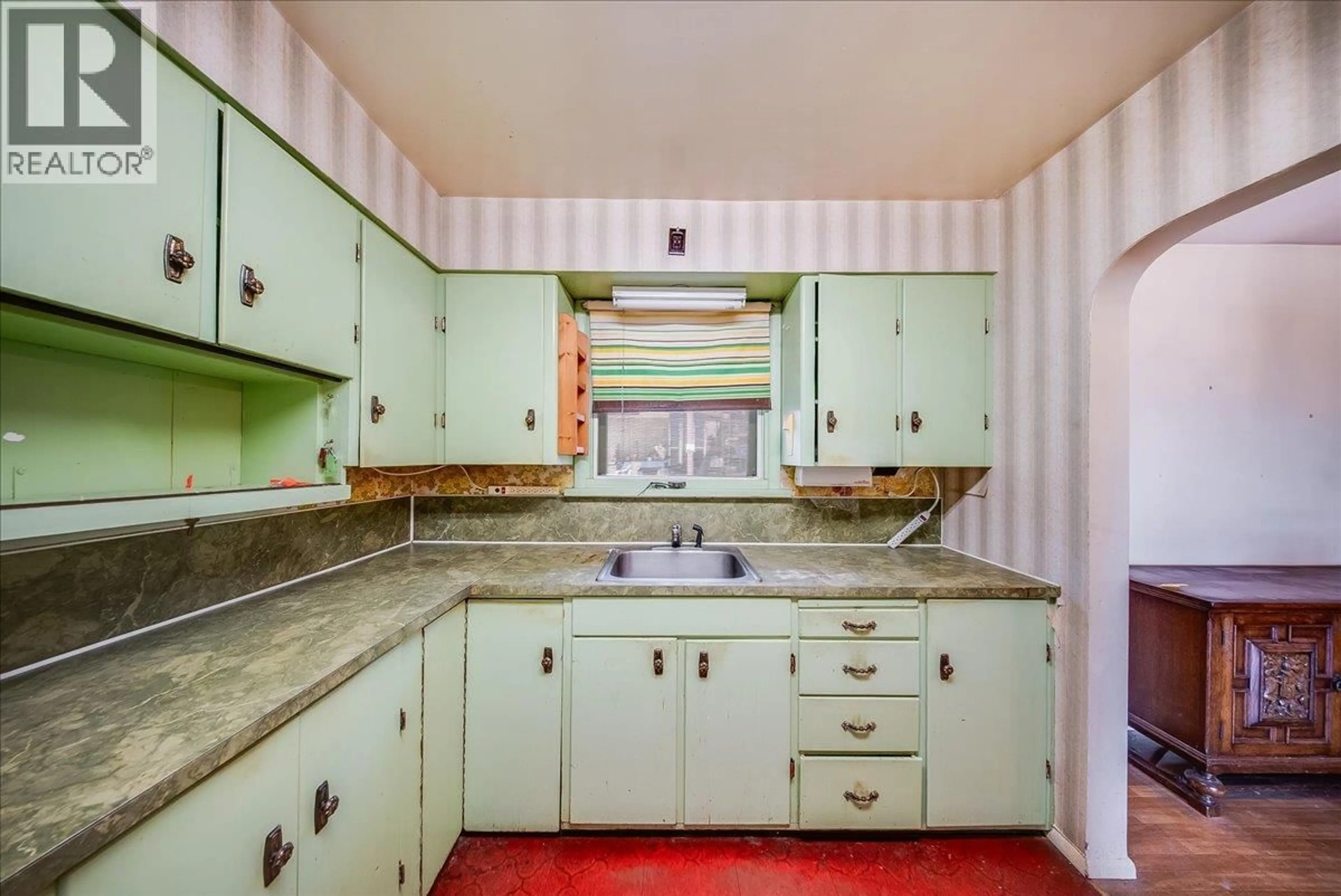 Standard kitchen, unknown for 664 FORREST DRIVE, Warfield British Columbia V1R2H6