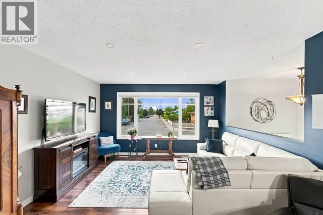 8710 JUBILEE DRIVE, Osoyoos 4