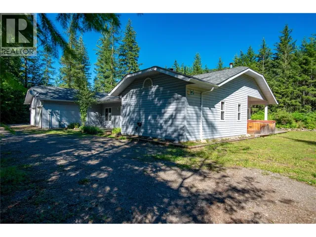 2222 JENISA ROAD, Castlegar 5