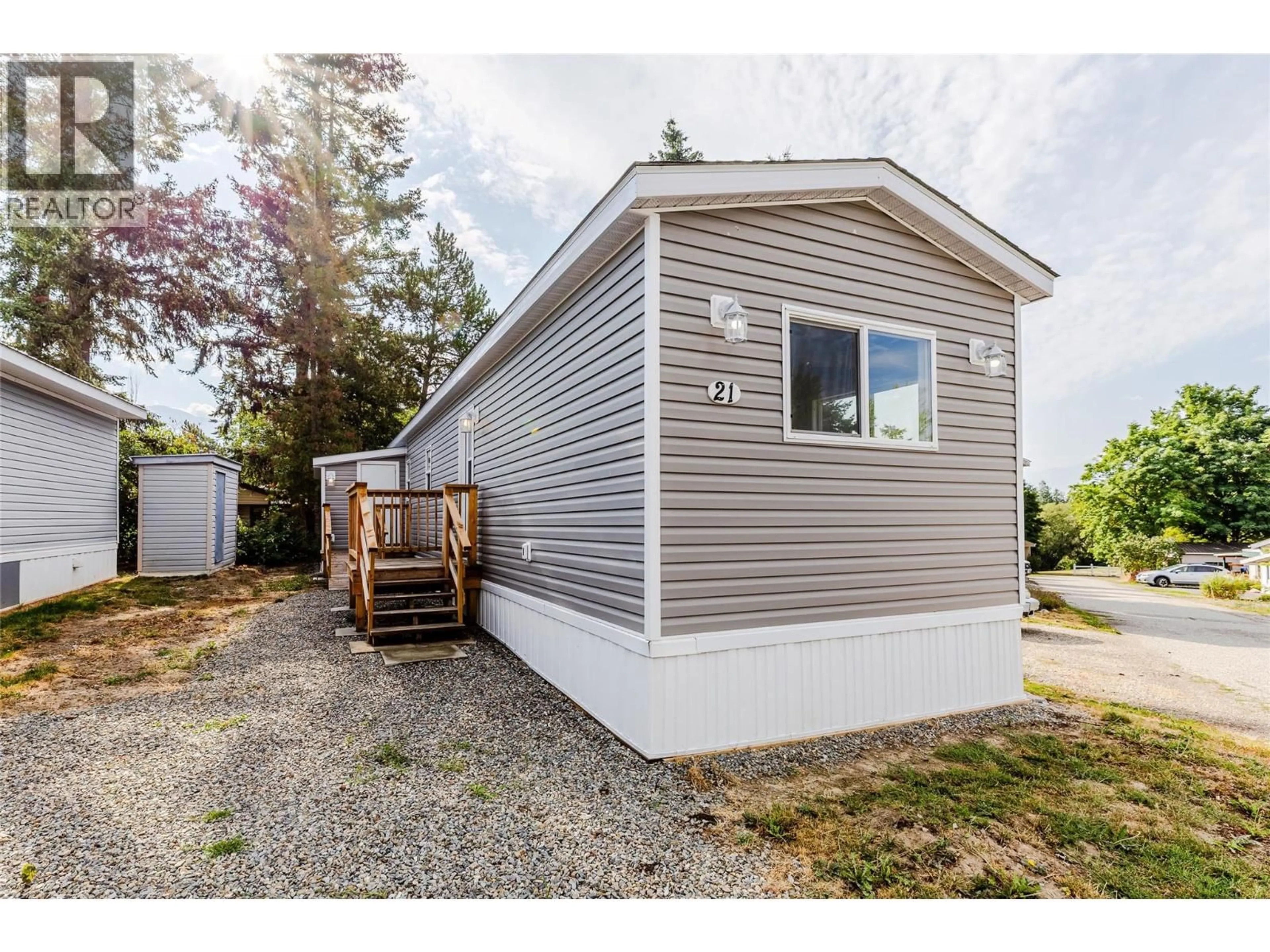 Home with vinyl exterior material, unknown for 21 - 1421 ERICKSON ROAD, Creston British Columbia V0B1G1