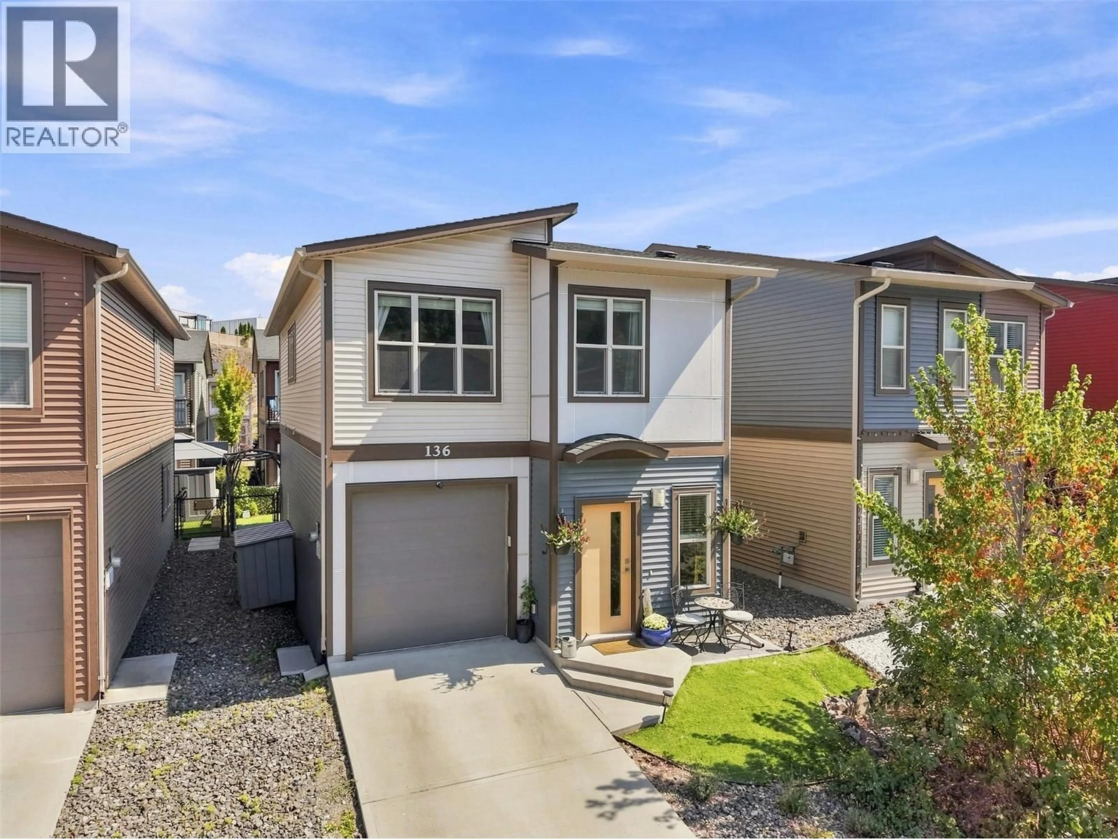 Home with vinyl exterior material, street for 136 - 1850 HUGH ALLAN DRIVE, Kamloops British Columbia V1S0C2