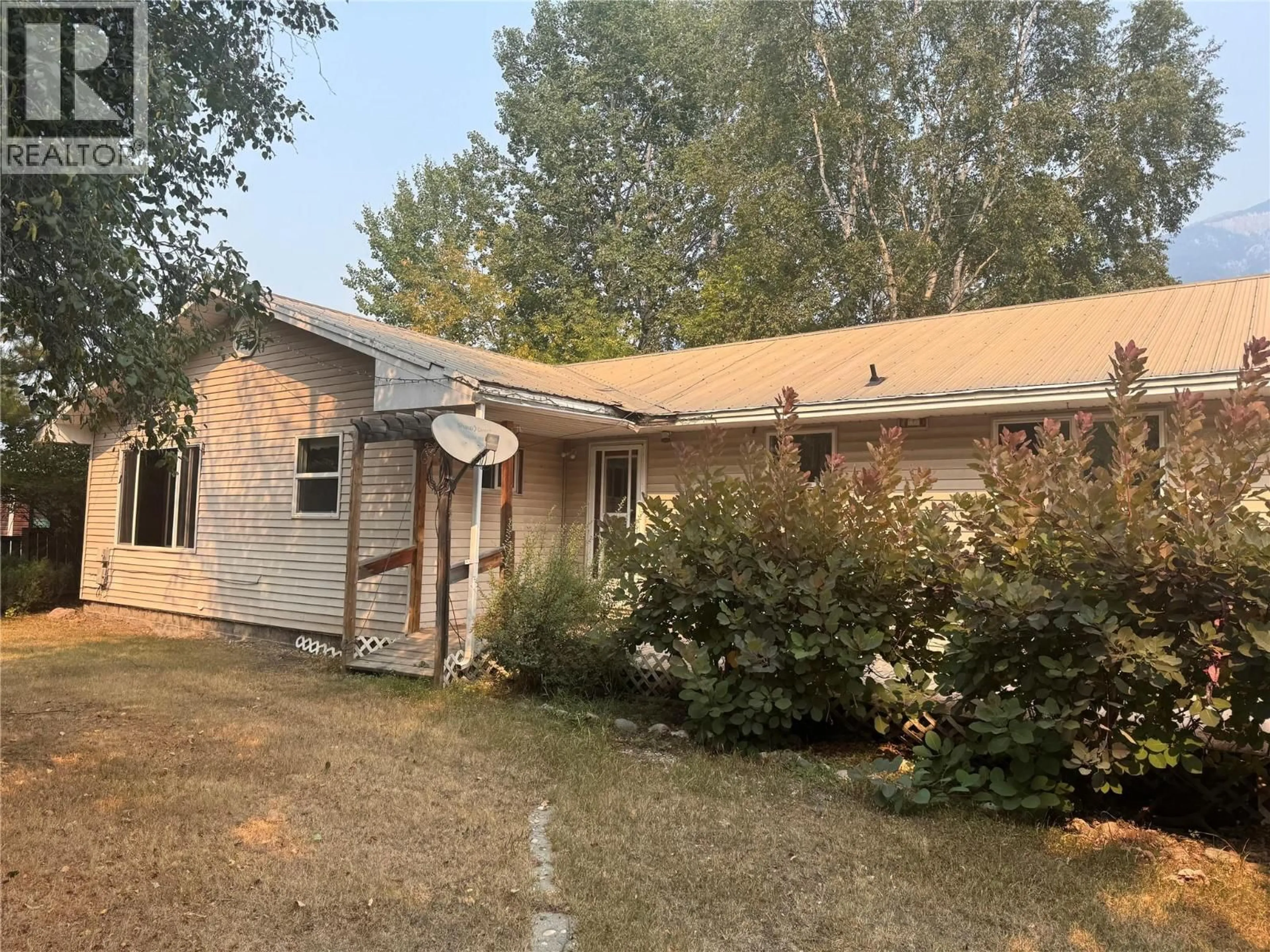 A pic from outside/outdoor area/front of a property/back of a property/a pic from drone, street for 903 RYTER ROAD WEST, Nicholson British Columbia V0A1H2
