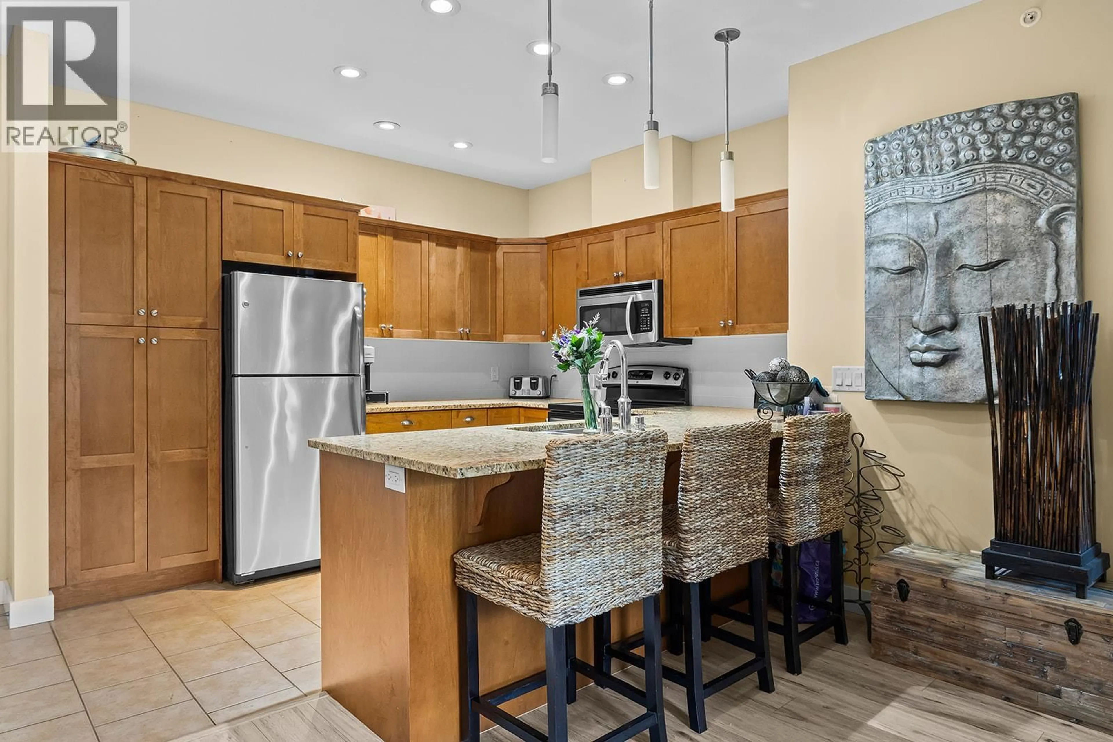 Open concept kitchen, ceramic/tile floor for 3307 - 1990 UPPER SUNDANCE DRIVE, West Kelowna British Columbia V4T3E7