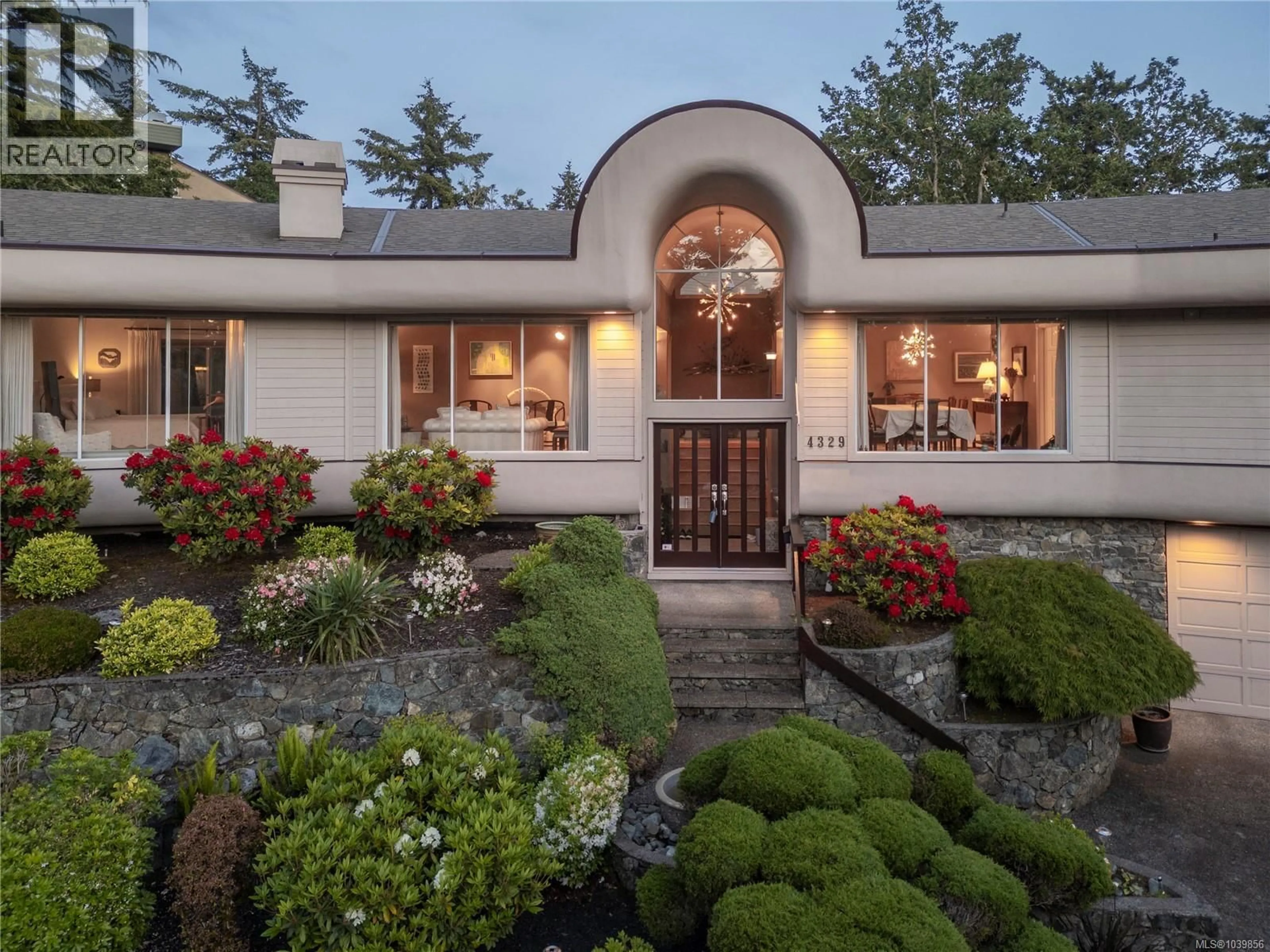 Unknown for 4329 STONEYWOOD LANE, Saanich British Columbia V8X5C7