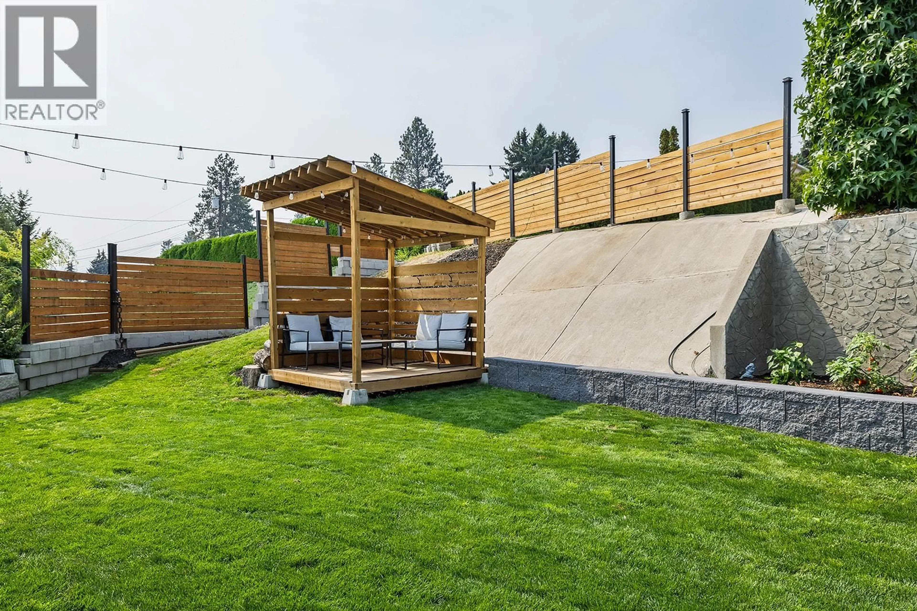 Patio, mountain view for 2751 LAKEVIEW ROAD, West Kelowna British Columbia V1Z1Y5