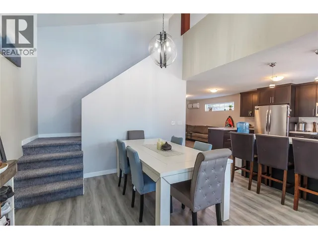 42 LAKESHORE DRIVE, Vernon 5