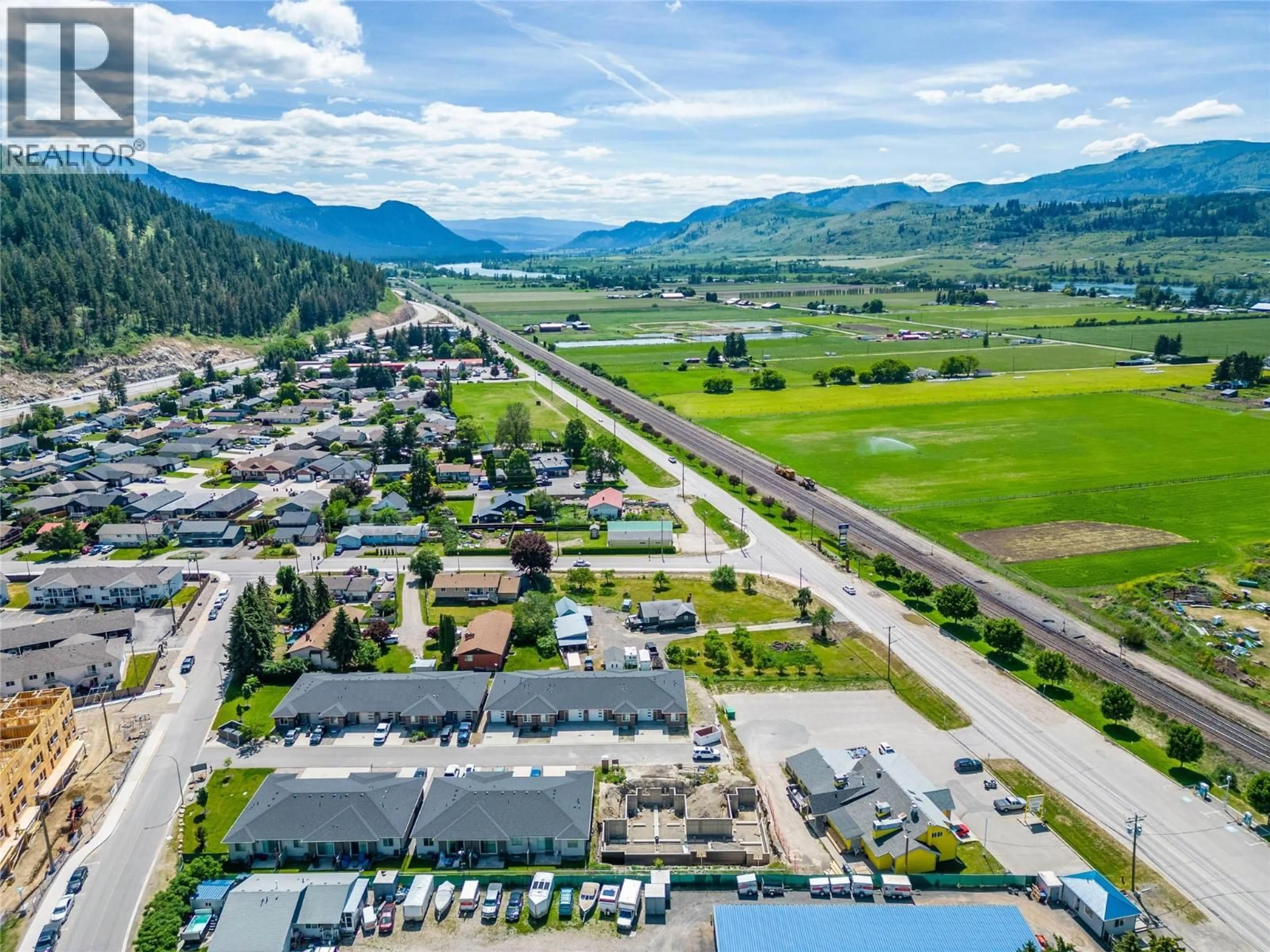 A pic from outside/outdoor area/front of a property/back of a property/a pic from drone, mountain view for 13 - 220 SHEPHERD ROAD, Chase British Columbia V0E1M1