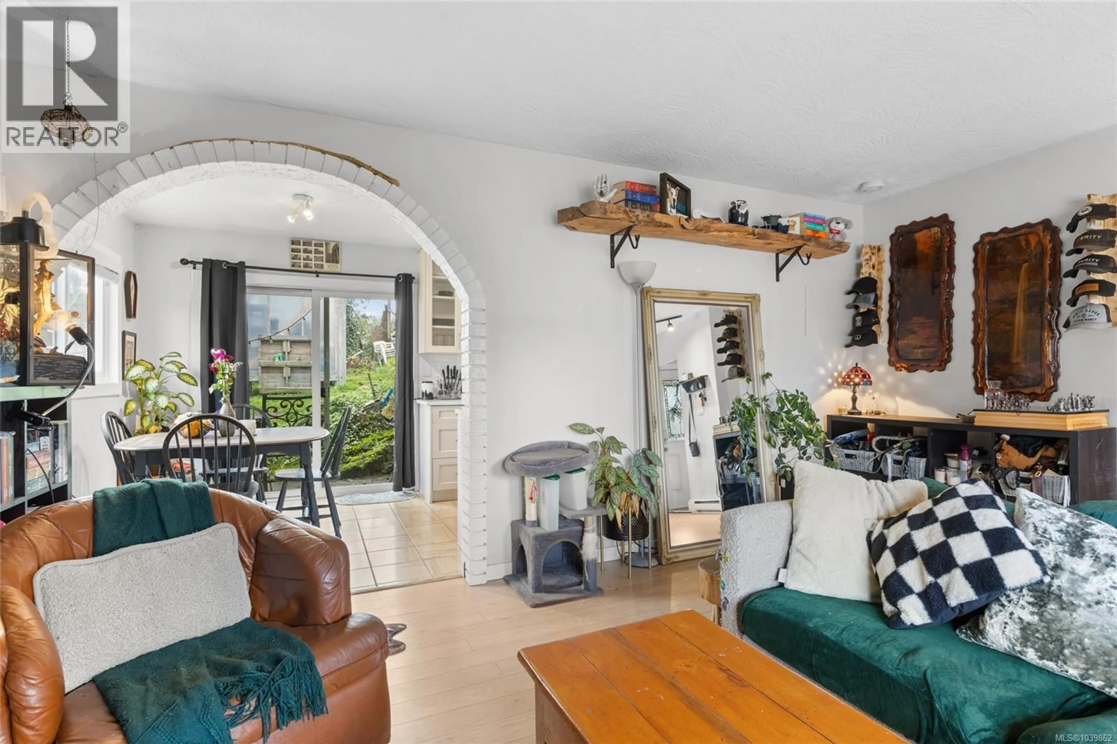 Living room with furniture, unknown for 661 MARLISA PLACE, Langford British Columbia V9B4Y8