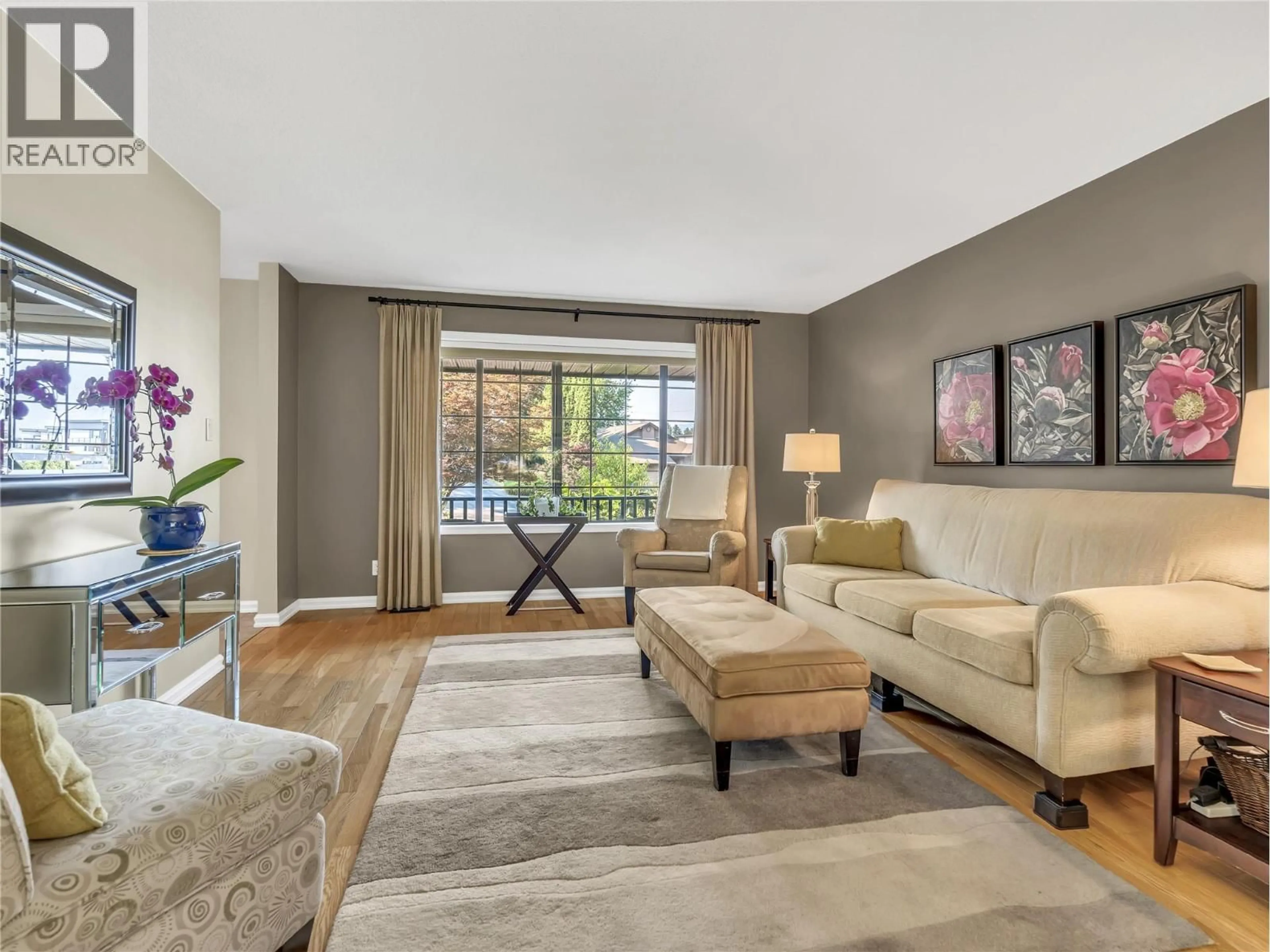 Living room with furniture, unknown for 775 BALSAM AVENUE, Penticton British Columbia V2A7Y8