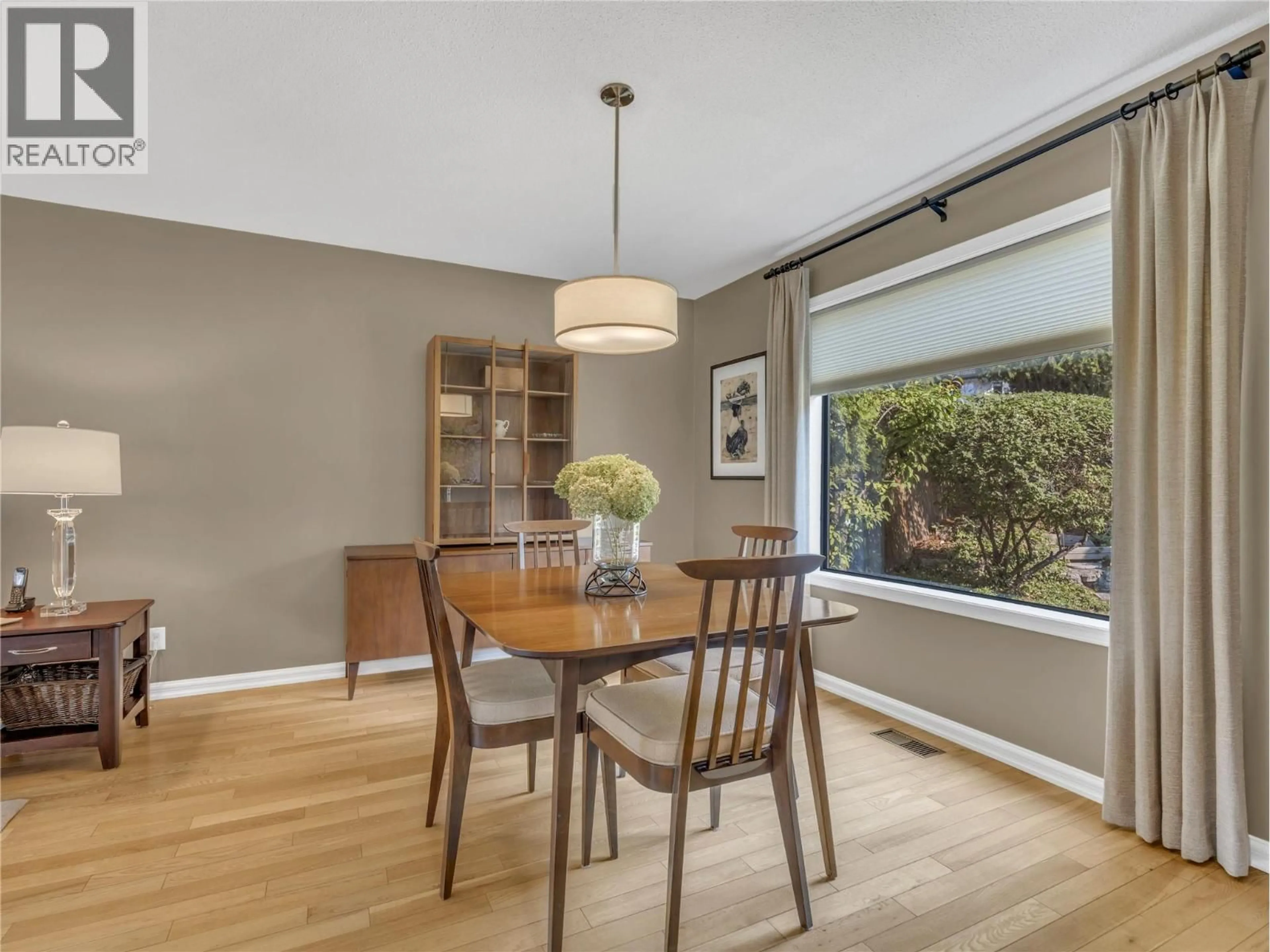 Dining room, wood/laminate floor for 775 BALSAM AVENUE, Penticton British Columbia V2A7Y8